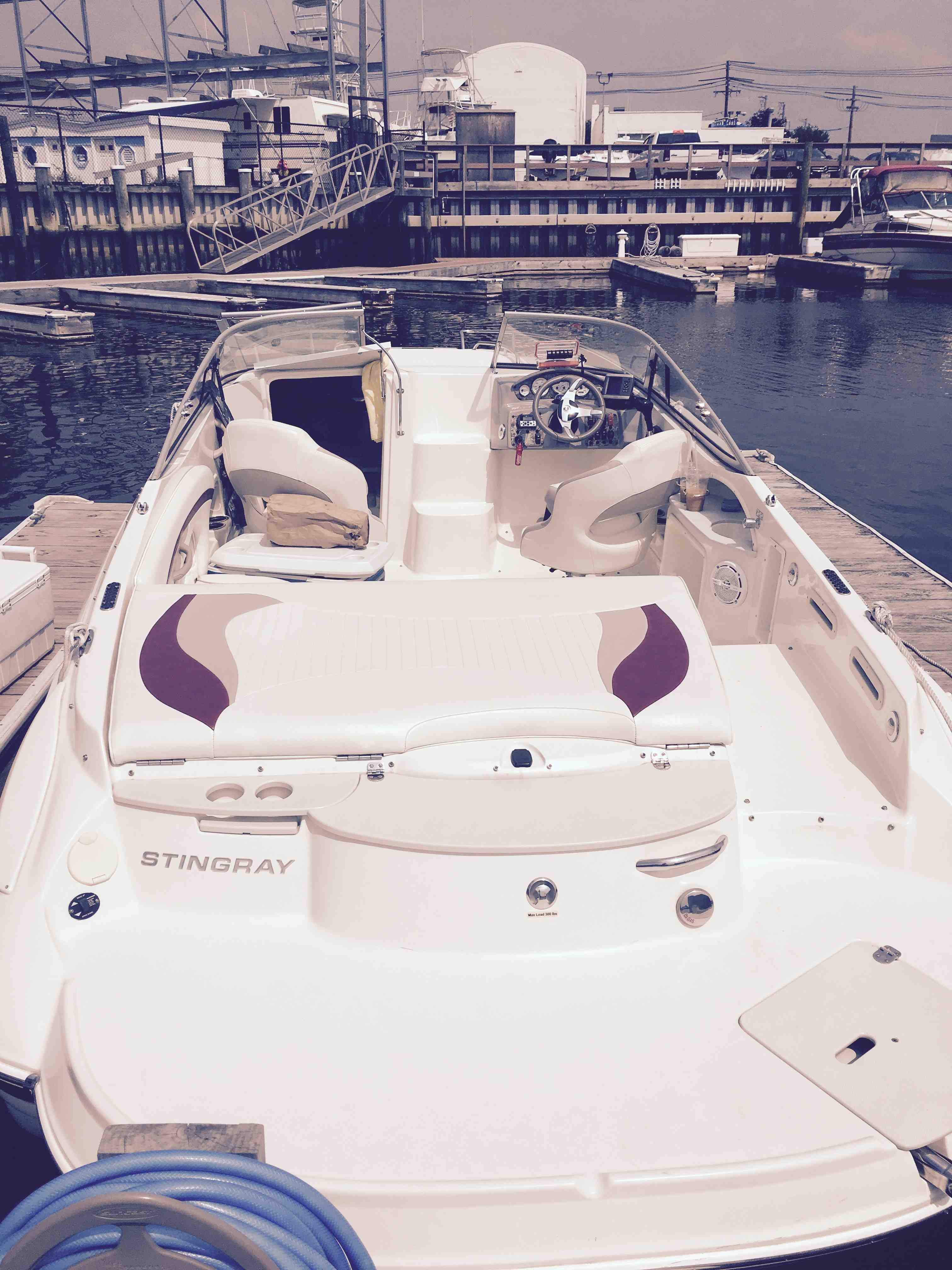 Ricardo chunga boat rentals New York Freeport New York  Sting Ray CR235 2013 23 