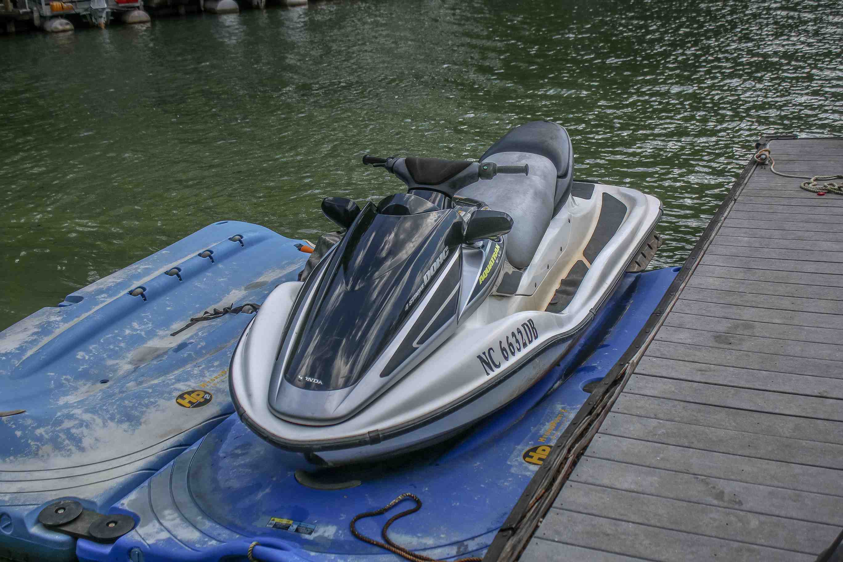 Boat Rentals In LAKE New York, United States, Lake Rent