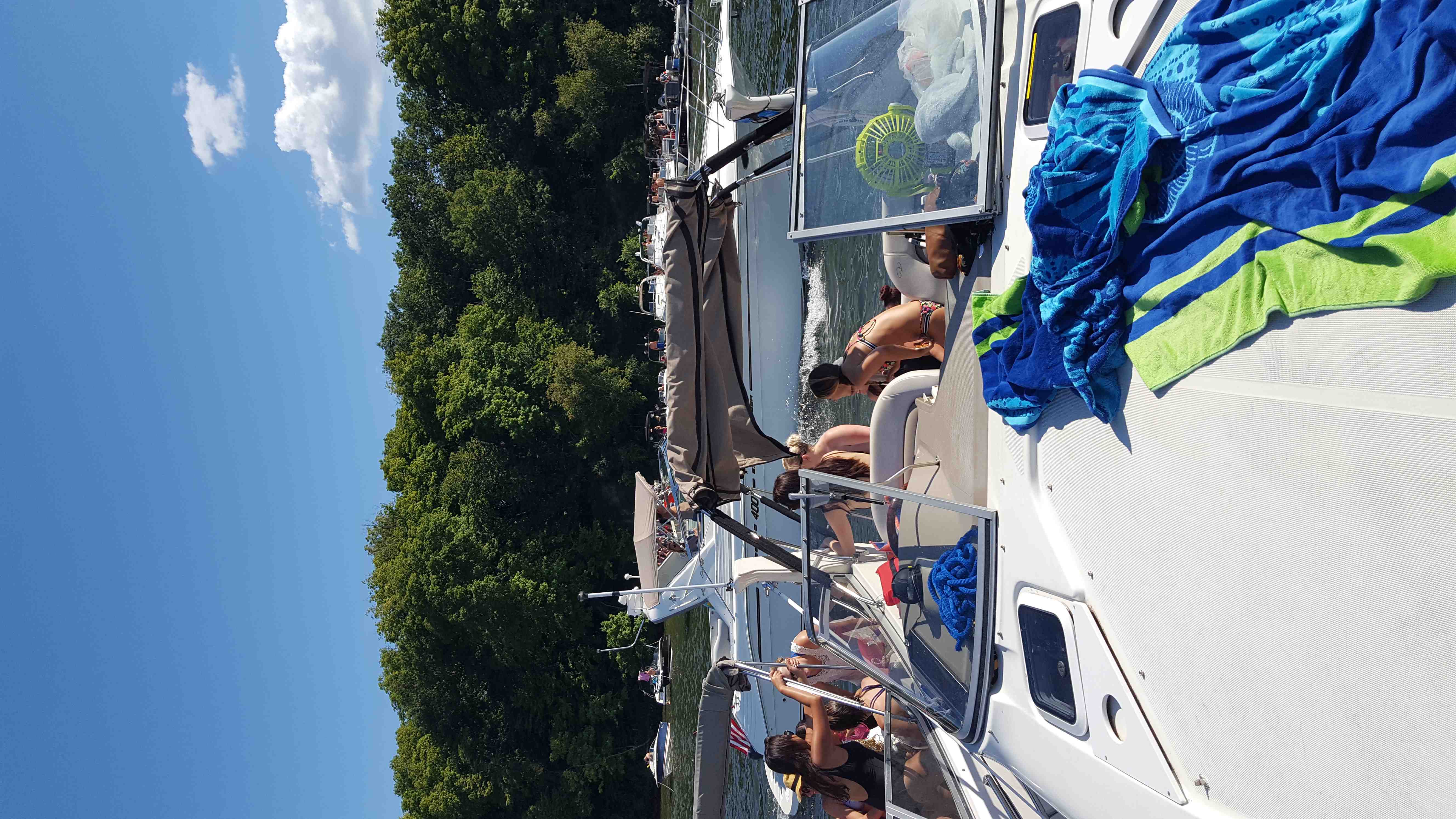 Big island  boat rentals Minnesota HOPKINS Minnesota  Regal 2780 commador 98 27 