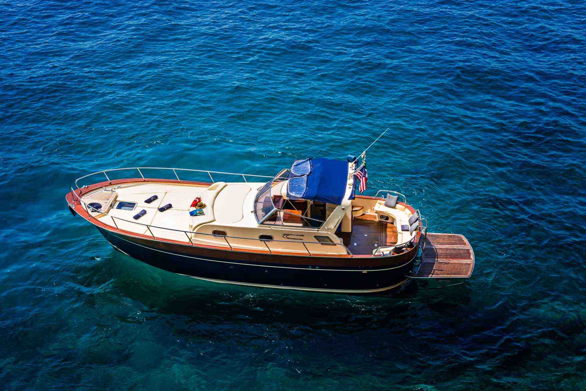  boat rentals Salerno Positano Salerno  tecnonautica jeranto 11 2008 36 