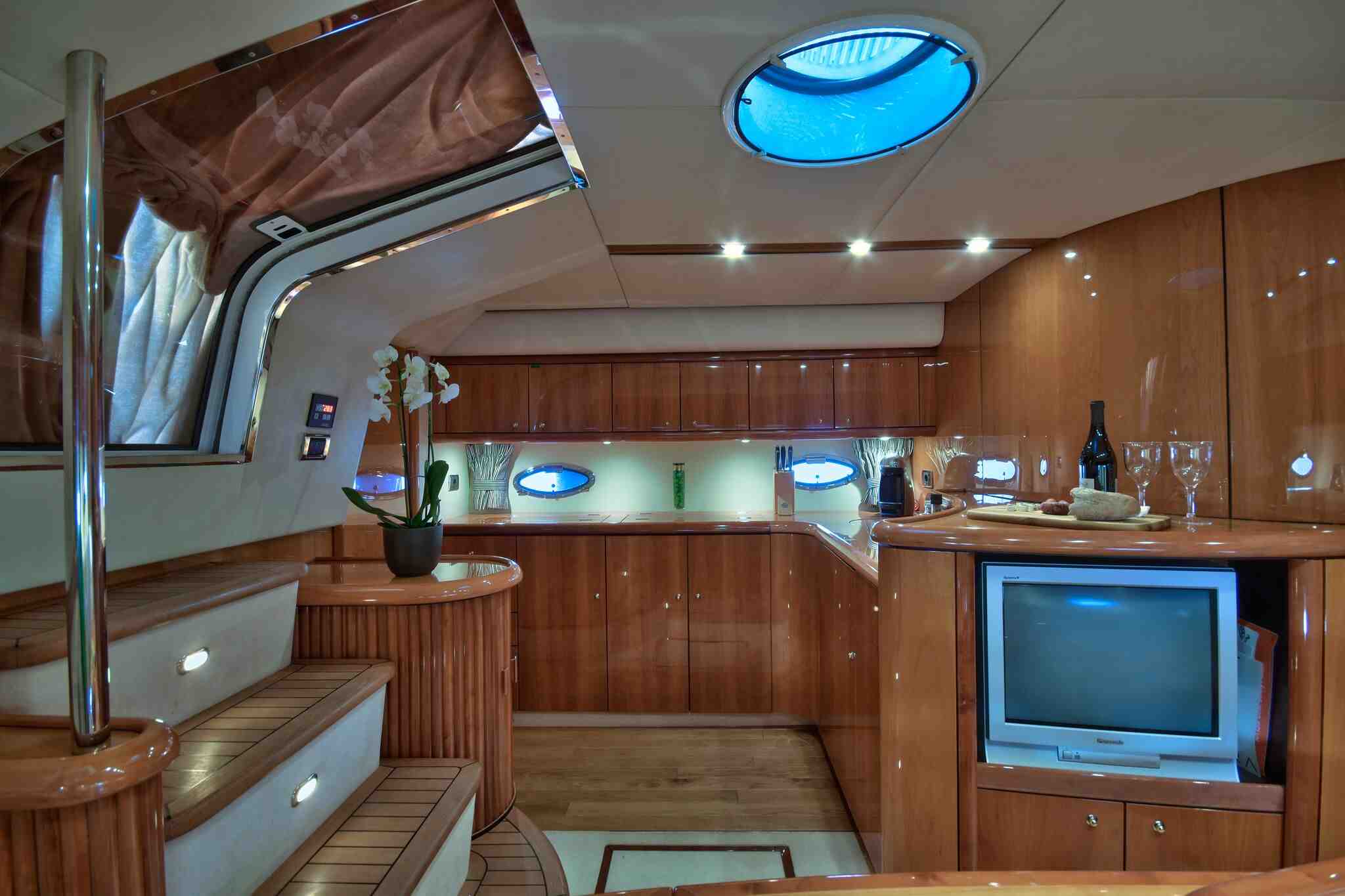 Boat Rentals In Grand Harbour Marina, Pontoon B, Northern Harbour