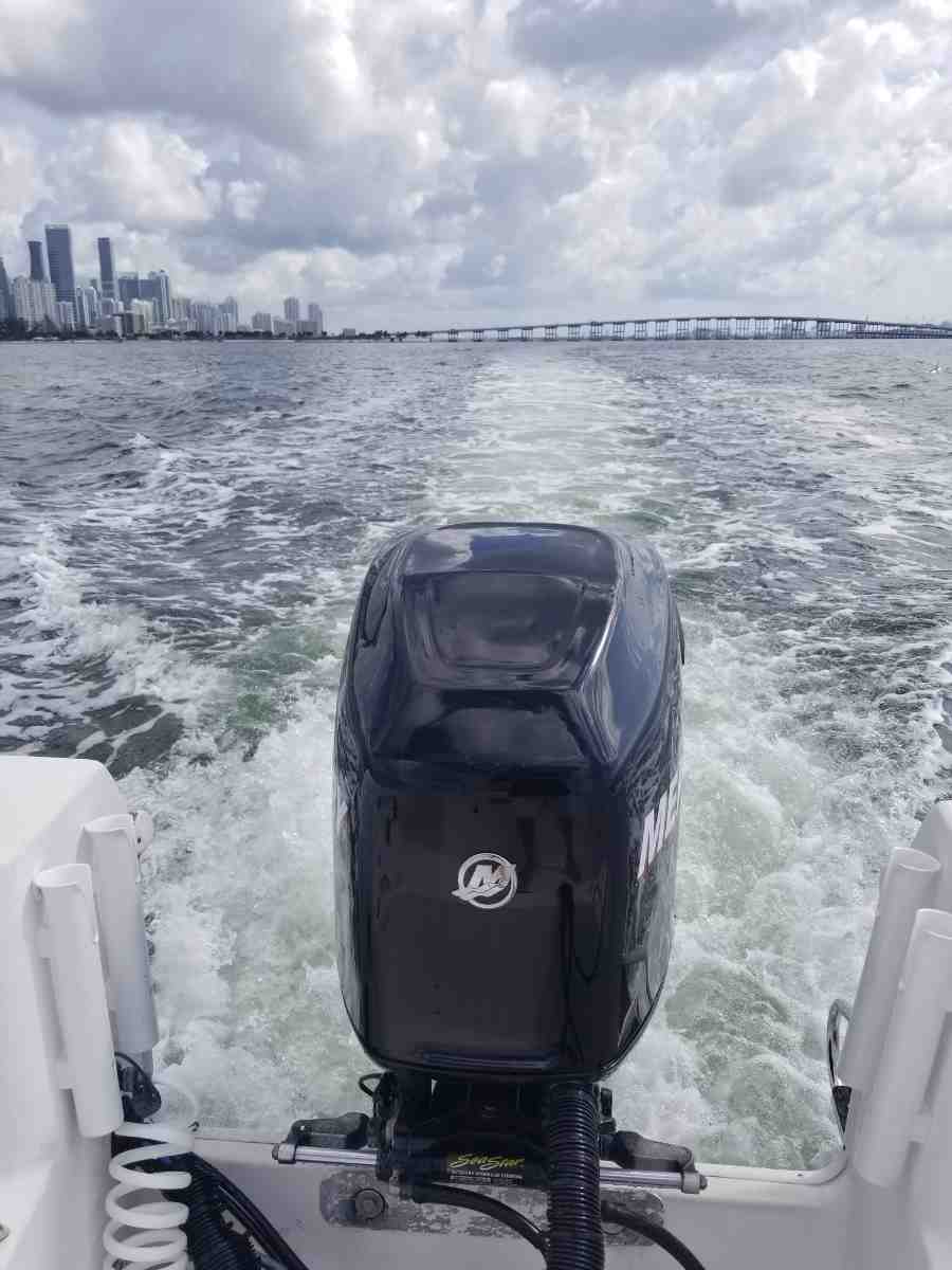 Fast Escape Rentals LLC boat rentals Florida Miami Florida  Pro Line 23 Sport 2005 23 