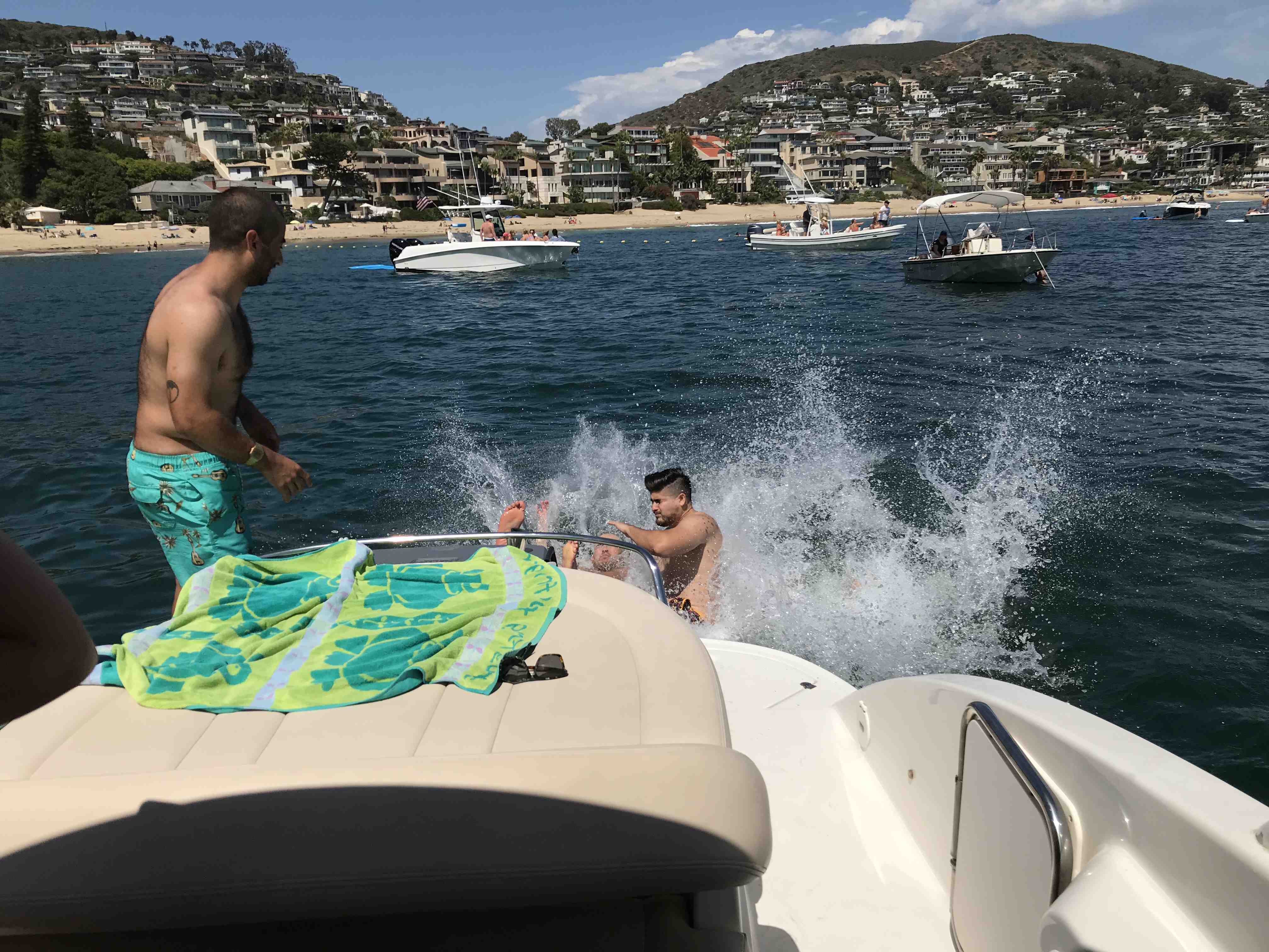 Emerald Bay Swimming and Snorkeling boat rentals California NEWPORT BEACH California  Chaparral 276 ssi 2008 29 