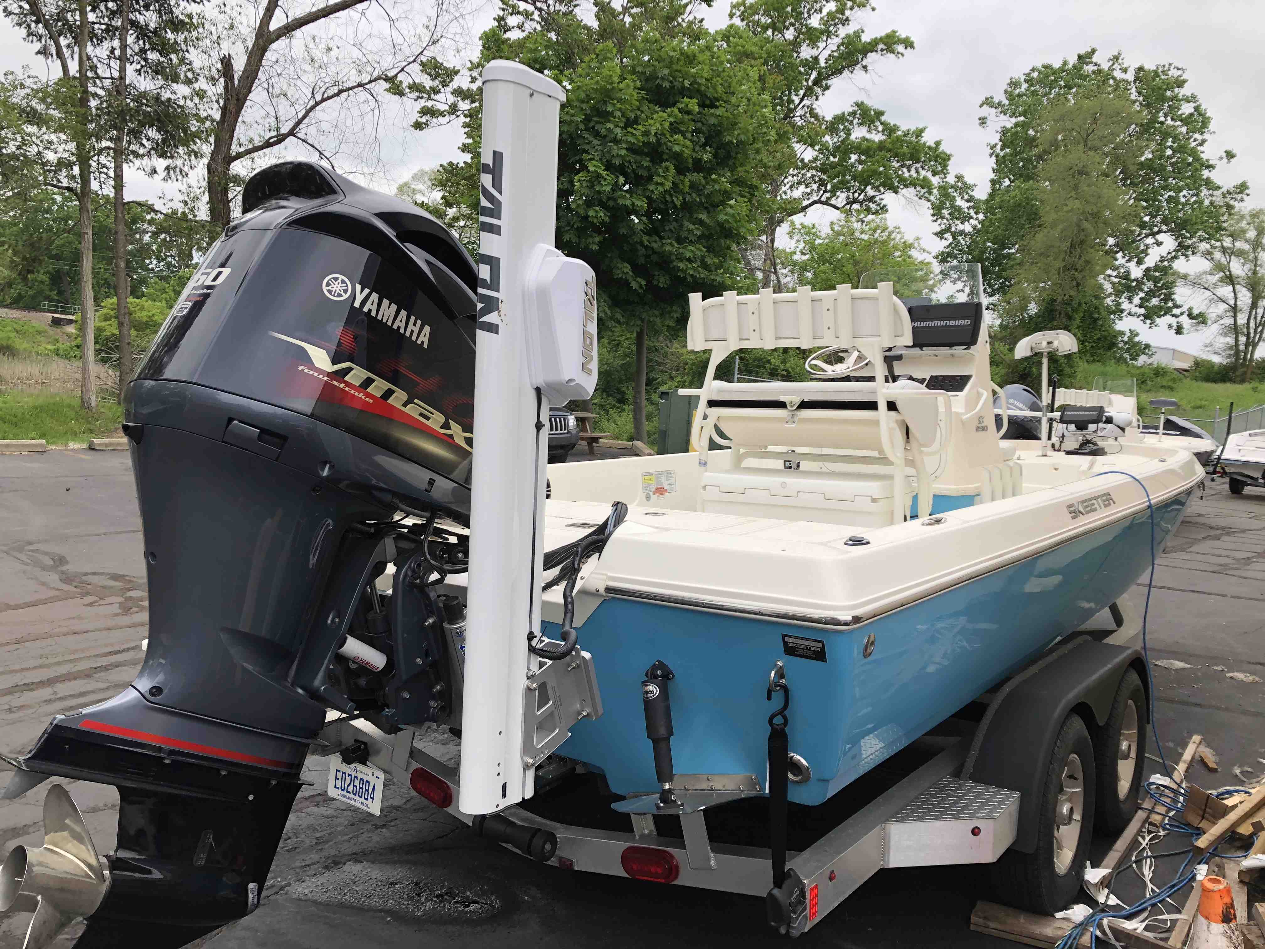 Rear shot boat rentals Michigan WATERFORD Michigan  Skeeter SX230 2017 24 