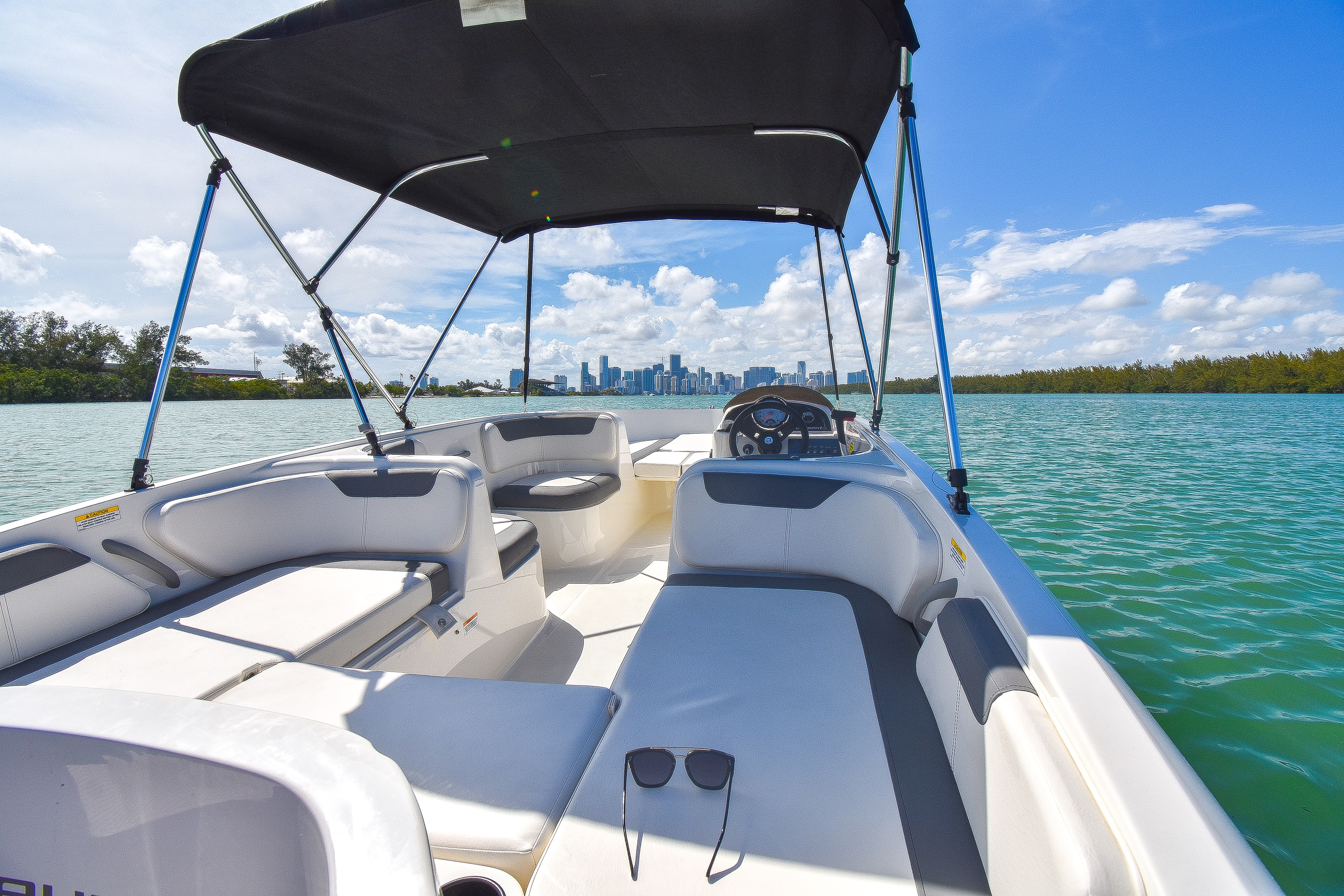 E18 blue boat rentals Florida Miami Florida  Bayliner e18 2019 18 