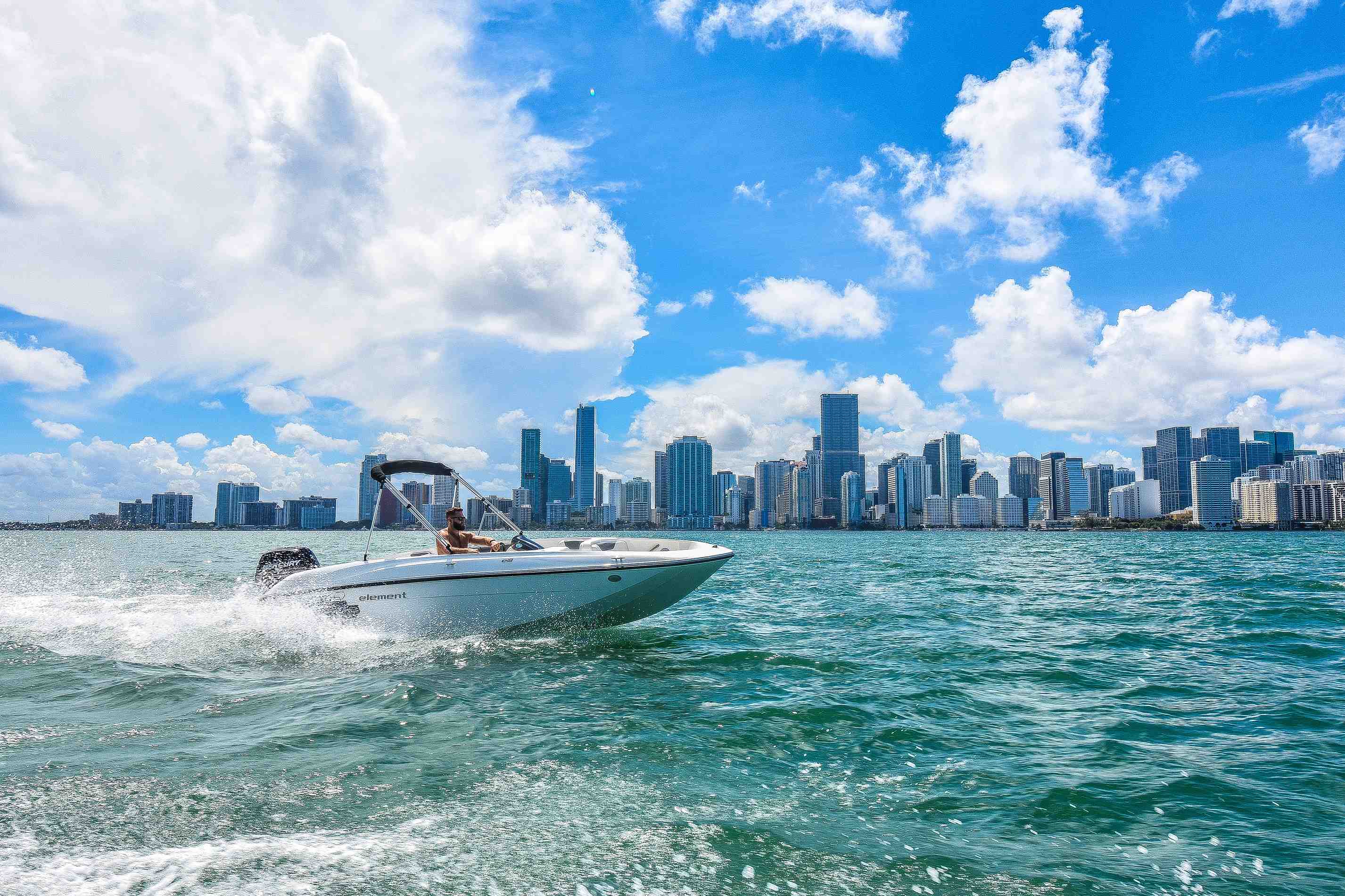e18 white boat rentals Florida Miami Florida  Bayliner e18 2019 18 