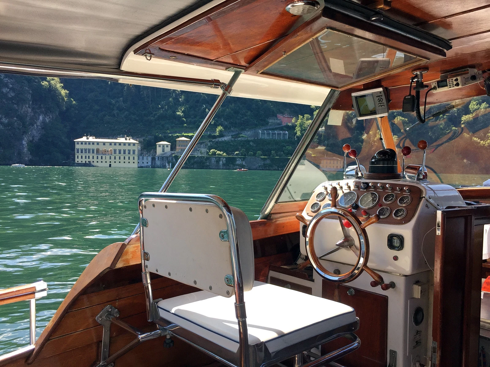   boat rentals Como Como Como  Cantieri Picchiotti Giglio 1961 34 