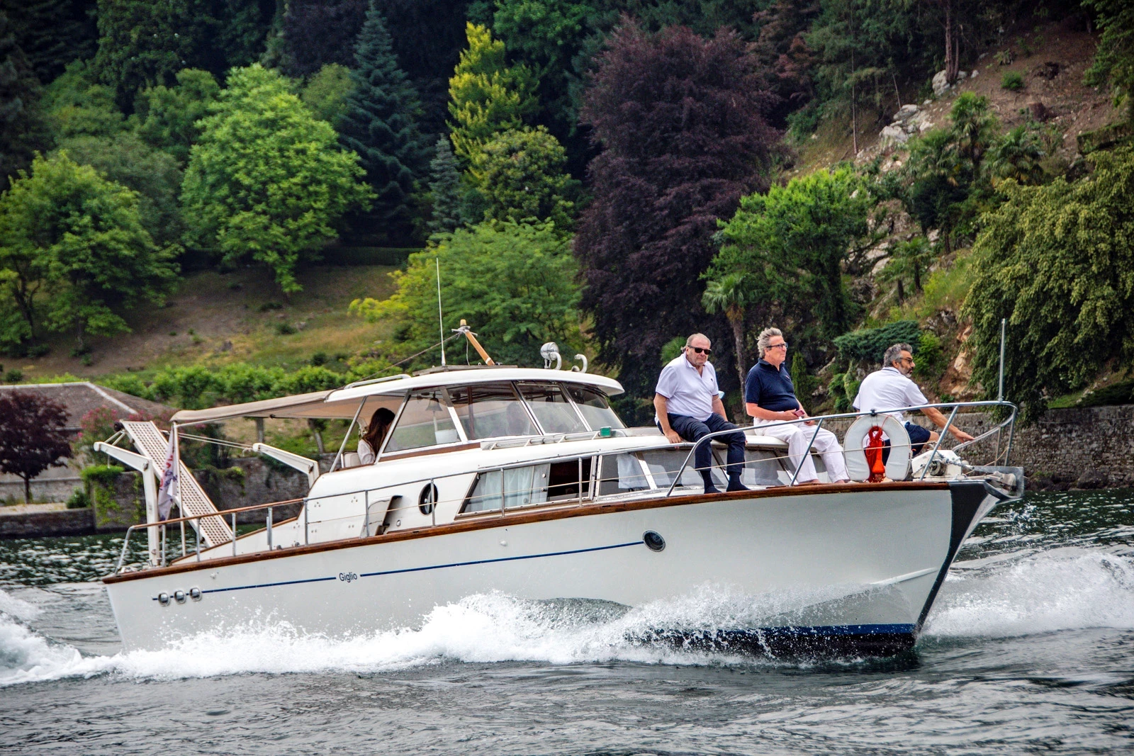  boat rentals Como Como Como  Cantieri Picchiotti Giglio 1961 34 