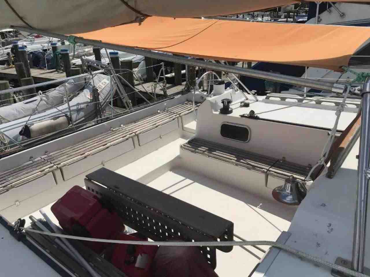 big bach deck boat rentals Florida MIAMI Florida  privilege 40