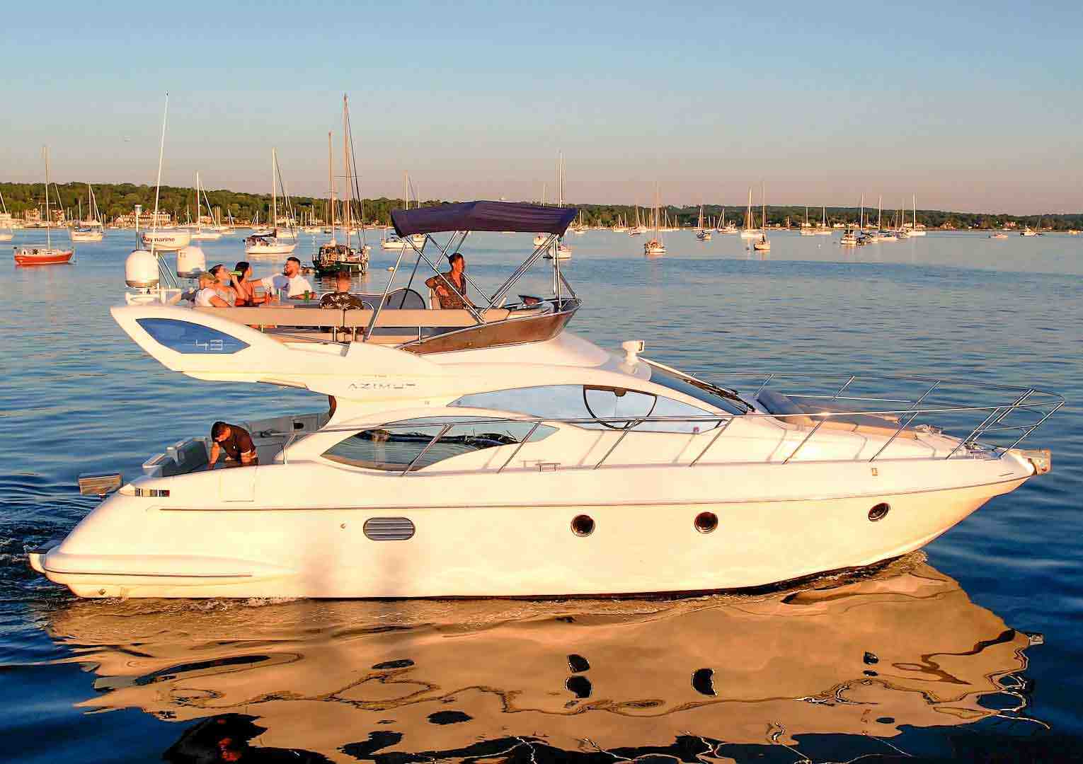  boat rentals New York PORT WASHINGTON New York  Azimut Flybridge 2007 43 