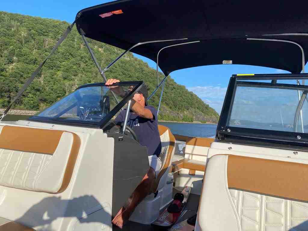 Bayliner VR6 boat rentals New Jersey ENGLEWOOD CLIFFS New Jersey  Bayliner VR6 2019 23 