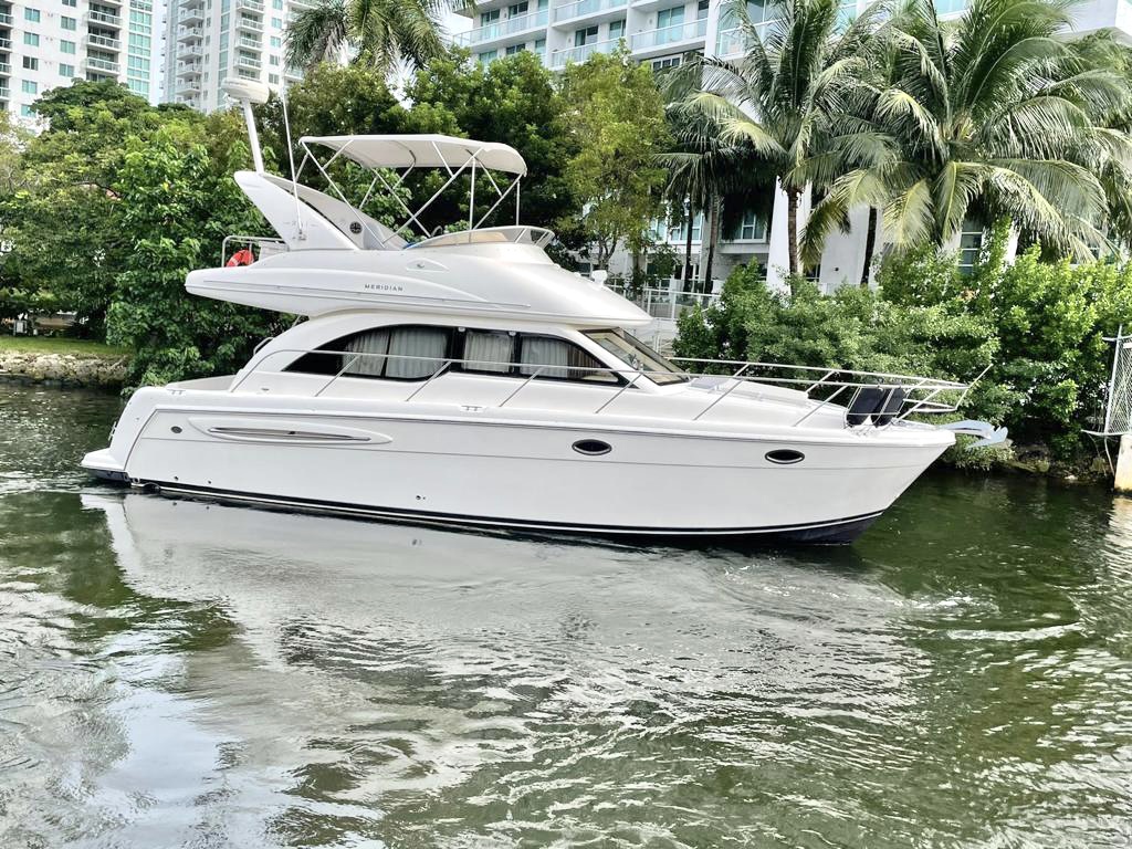 Flybridge Yacht boat rentals Florida MIAMI Florida  Meridian 391 2007 40’ 