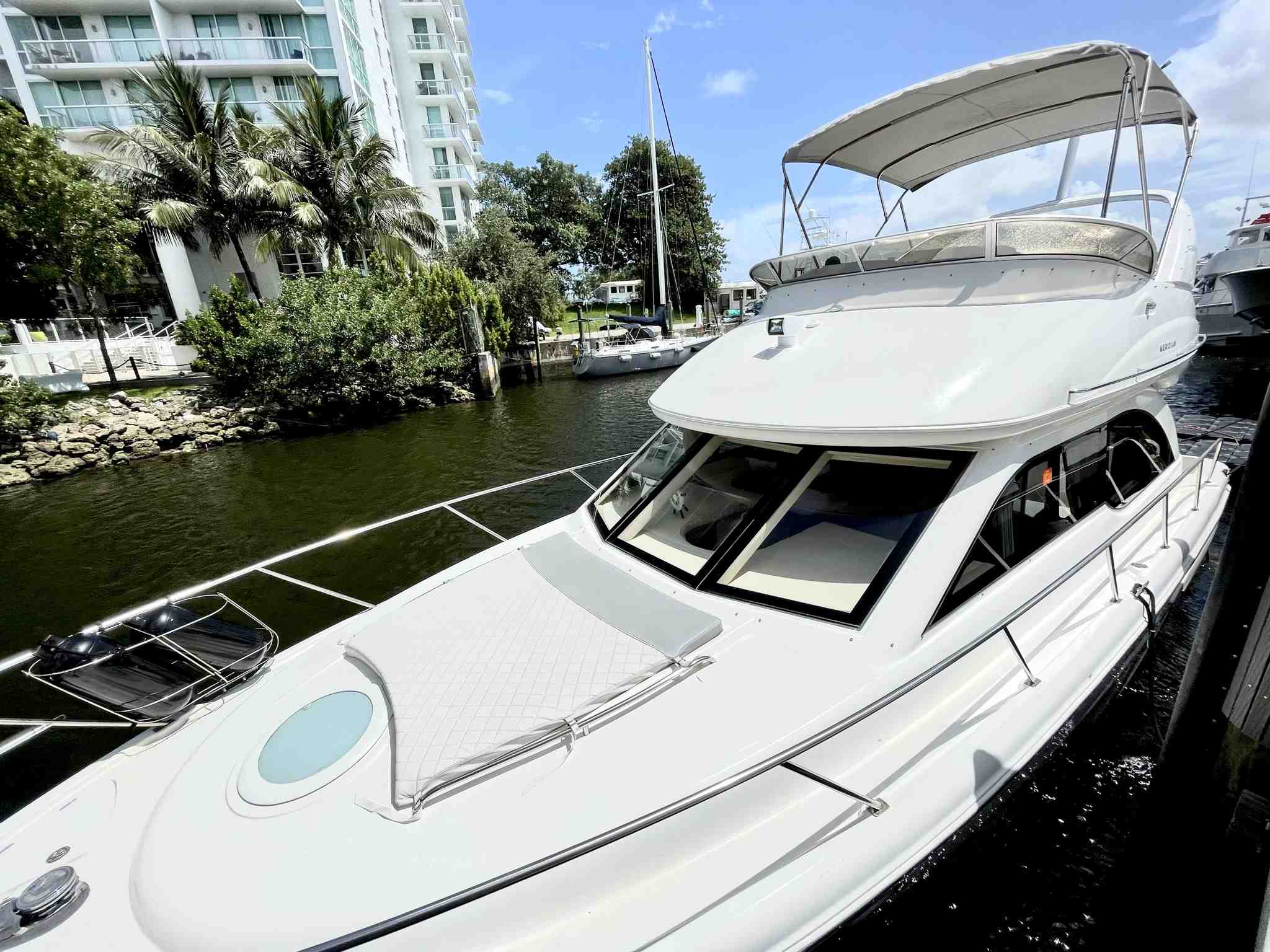 Flybridge Yacht boat rentals Florida MIAMI Florida  Meridian 391 2007 40’ 
