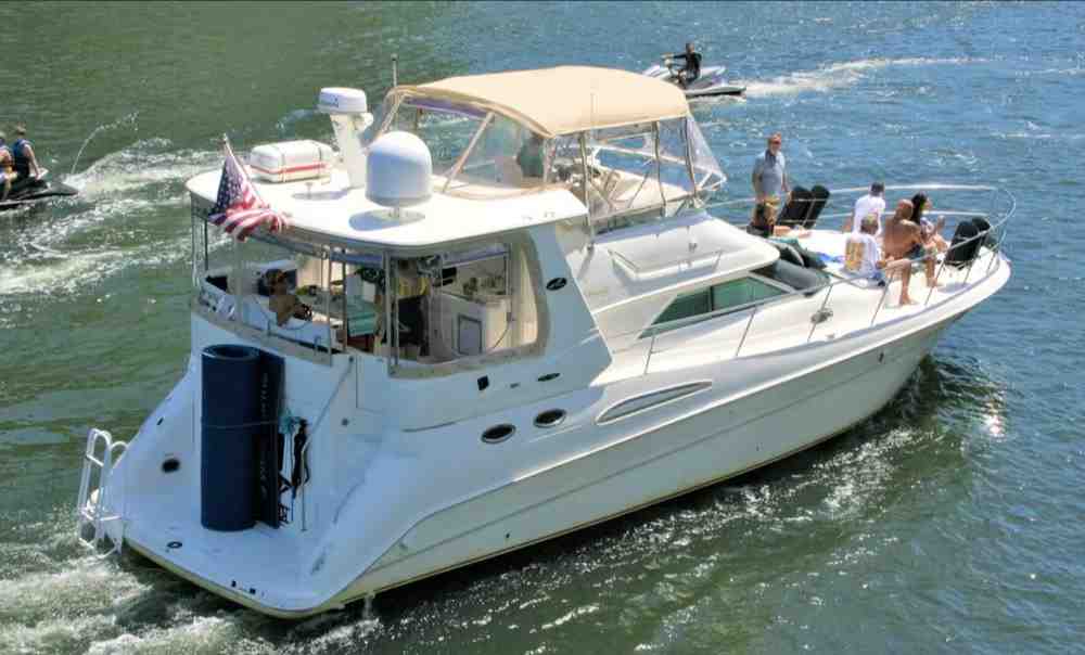 Shaken Knot Stirred boat rentals Florida FORT LAUDERDALE Florida  Sea Ray 420 Sedan Bridge 2001 45 