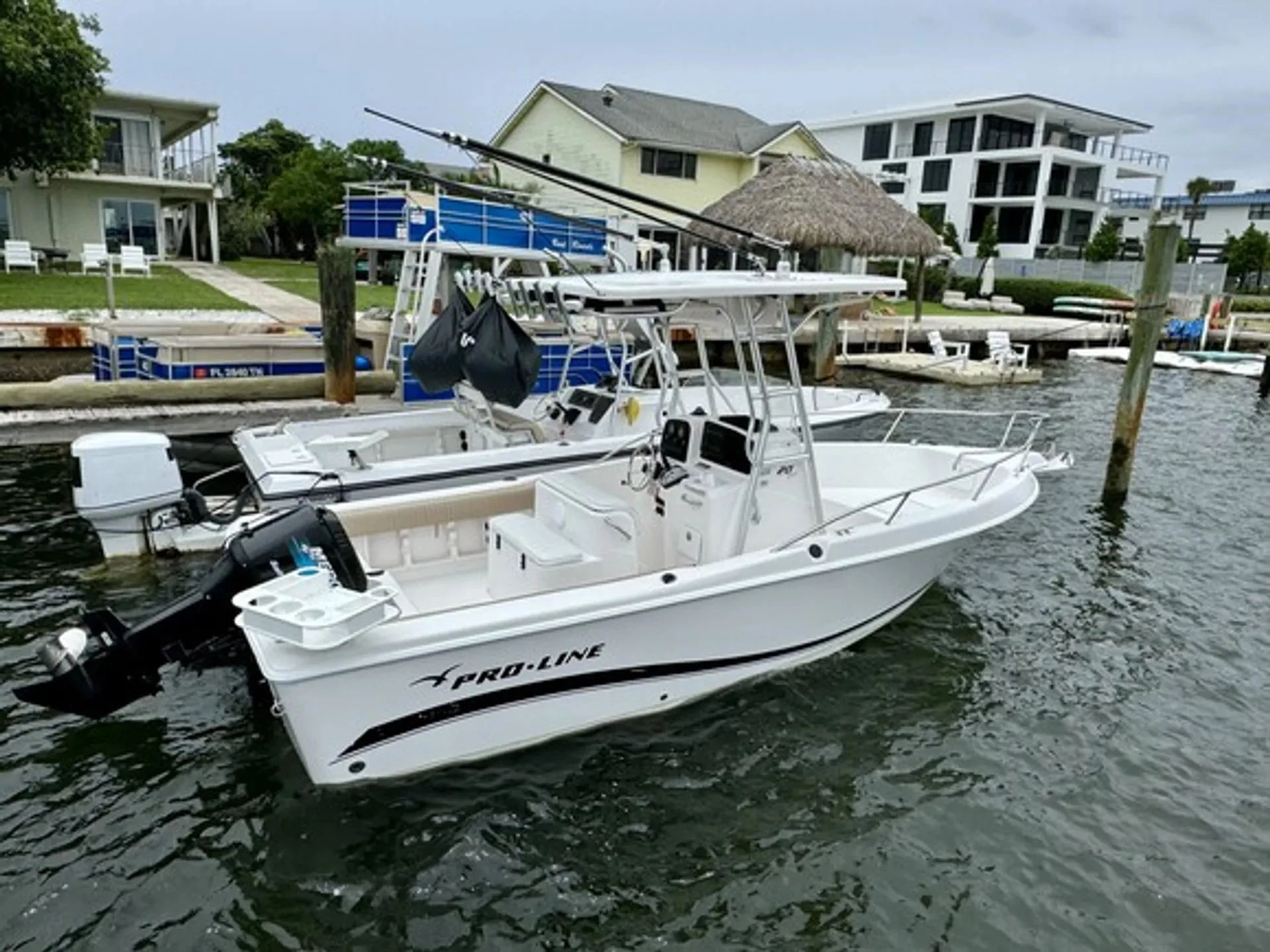  boat rentals Florida WEST PALM BEACH Florida  Pro-Line Boats Center Console 2004 22 