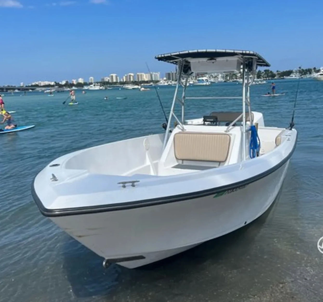  boat rentals Florida WEST PALM BEACH Florida  Pro-line 24 Center console 2004 24 