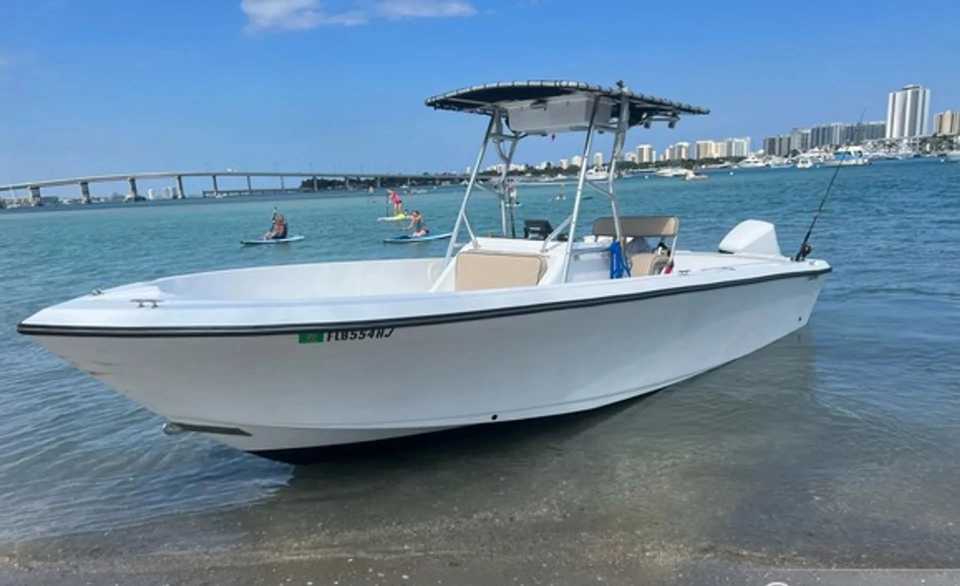  boat rentals Florida WEST PALM BEACH Florida  Pro-line 24 Center console 2004 24 