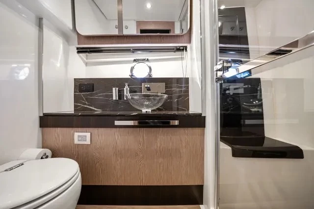   boat rentals Florida Riveria beach Florida  Azimut S6 2023 59 