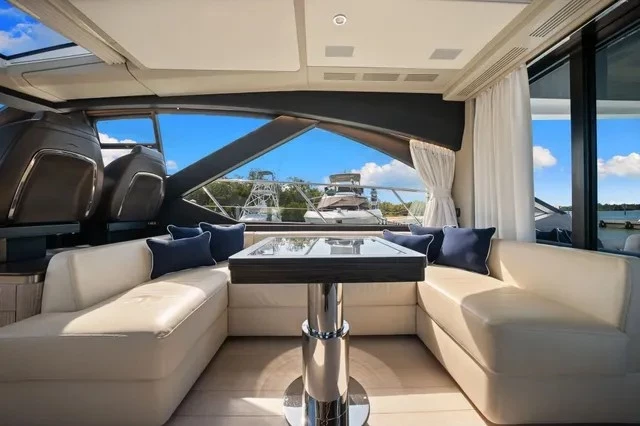   boat rentals Florida Riveria beach Florida  Azimut S6 2023 59 