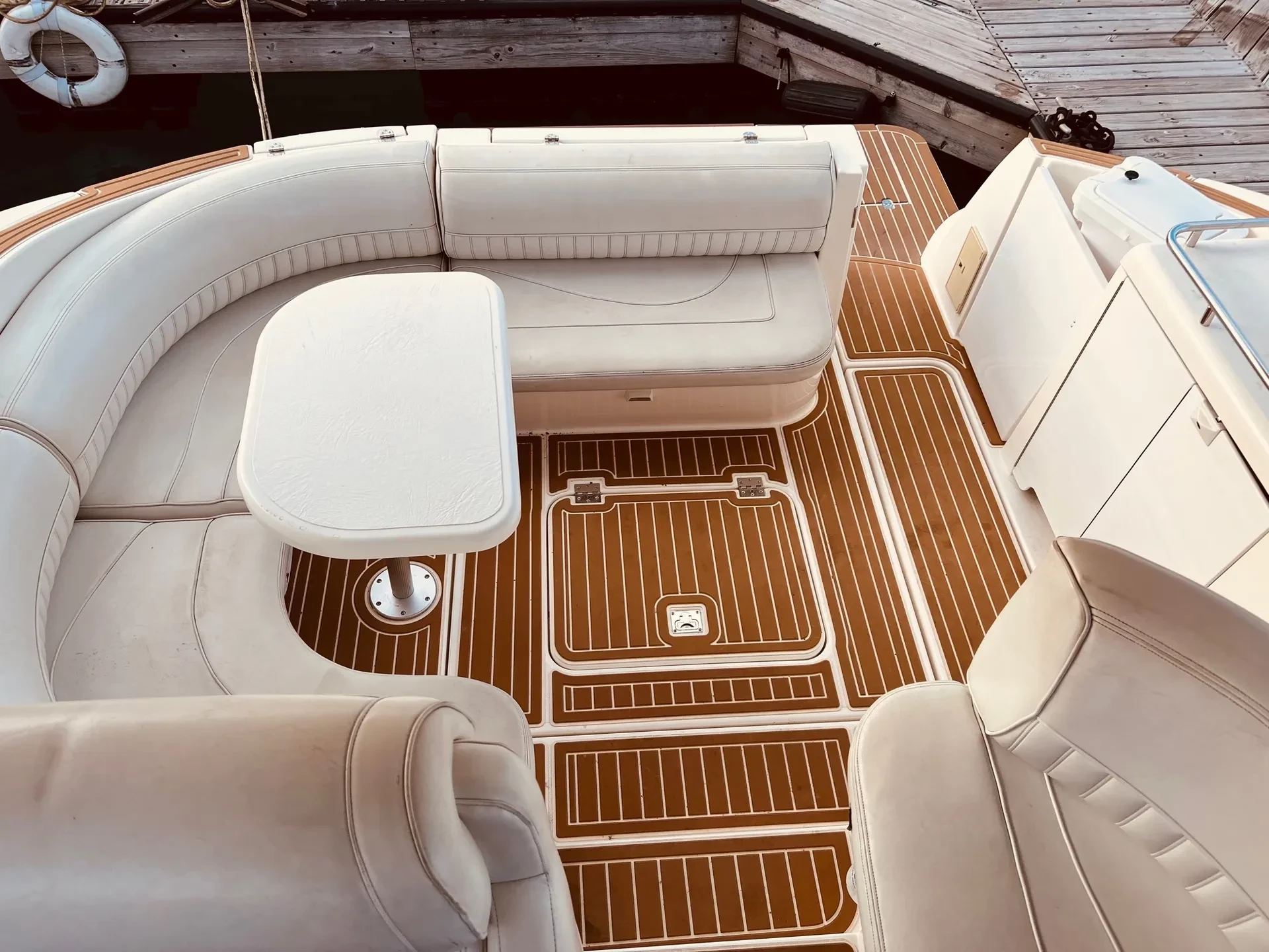   boat rentals Illinois CHICAGO Illinois  Cruisers Yachts 370 2003 40 