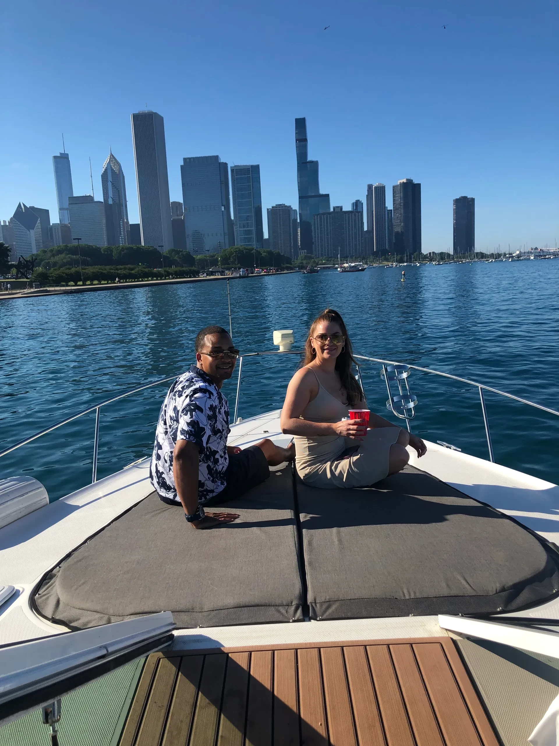   boat rentals Illinois CHICAGO Illinois  Cruisers Yachts 370 2003 40 