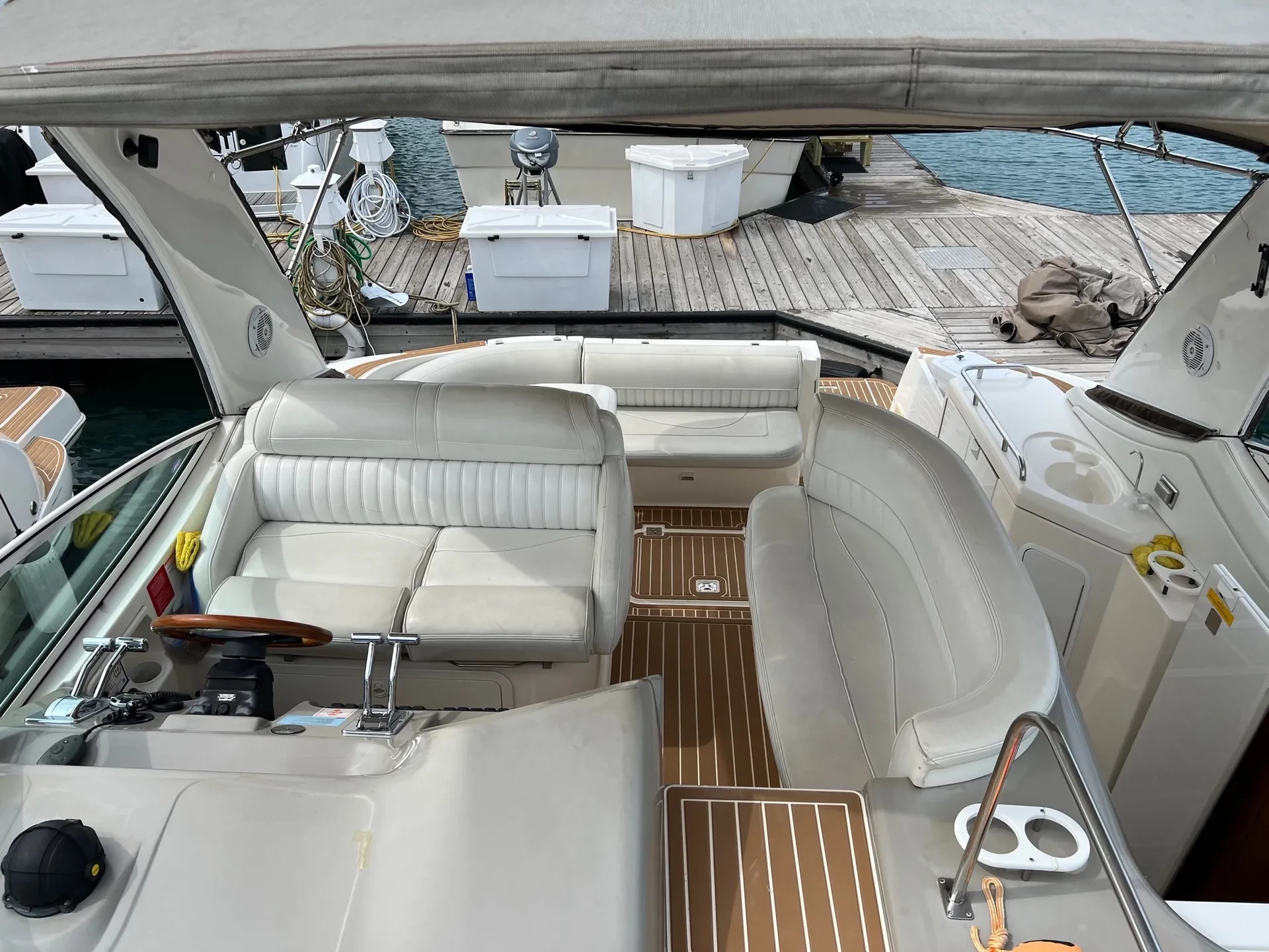   boat rentals Illinois CHICAGO Illinois  Cruisers Yachts 370 2003 40 