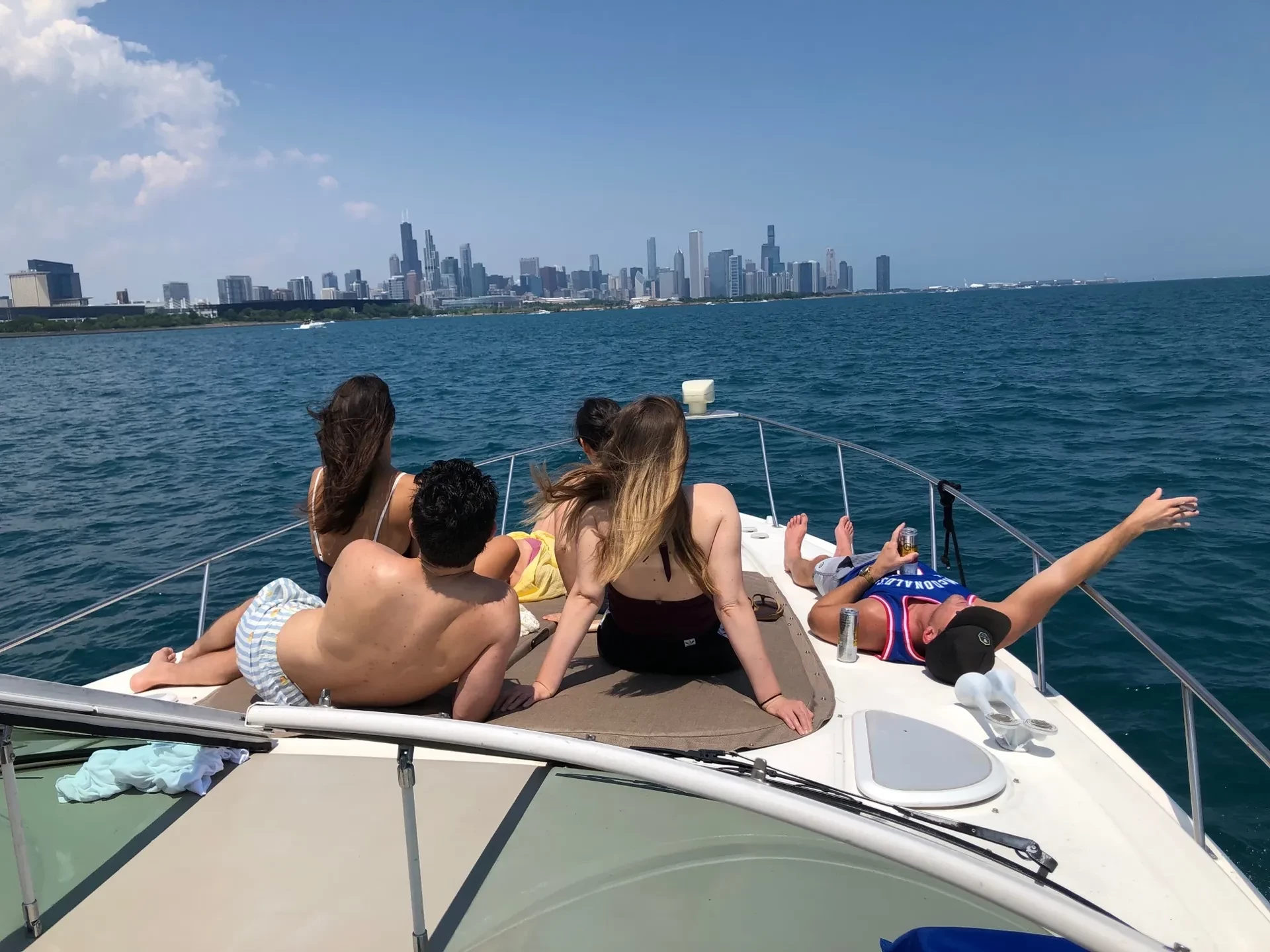   boat rentals Illinois CHICAGO Illinois  Cruisers Yachts 370 2003 40 