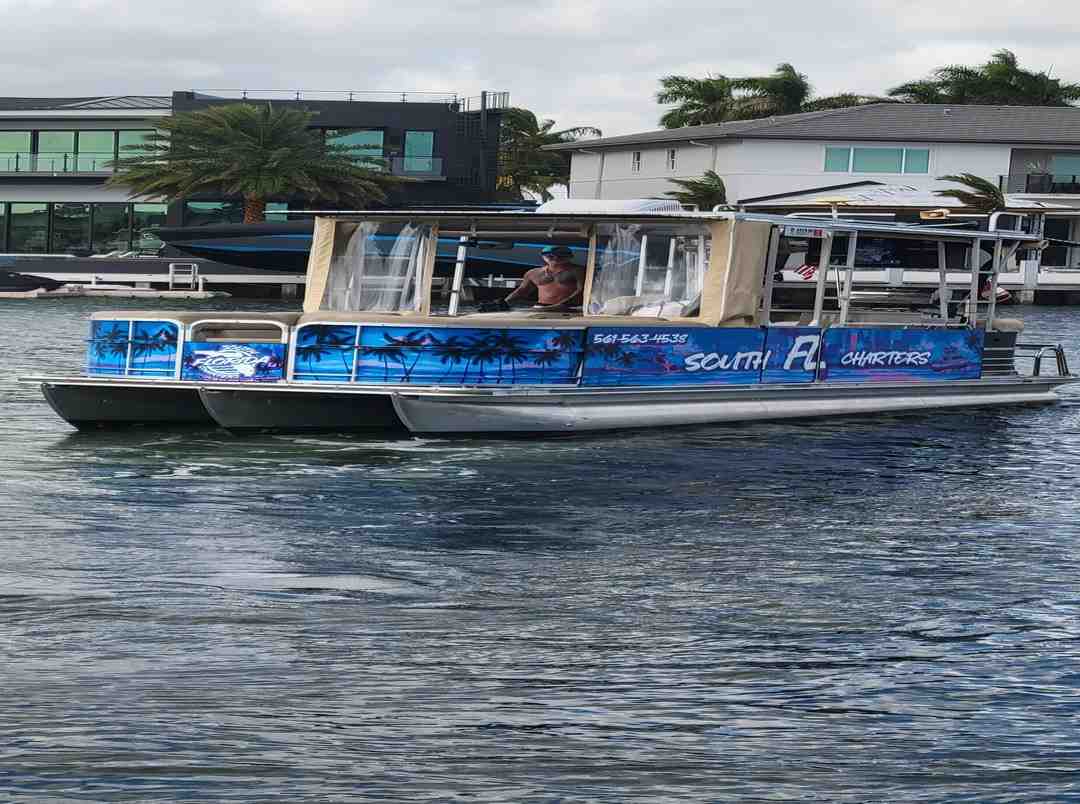 Mark Andrew Cannava boat rentals Florida POMPANO BEACH Florida  South Bay Pontoon 2015 30 