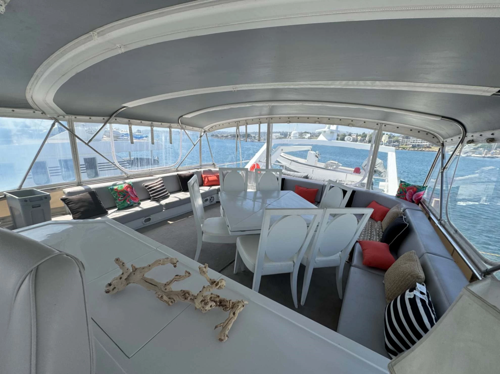  boat rentals Arkansas NEWPORT BEACH Arkansas  Maiora 100 1986 100 