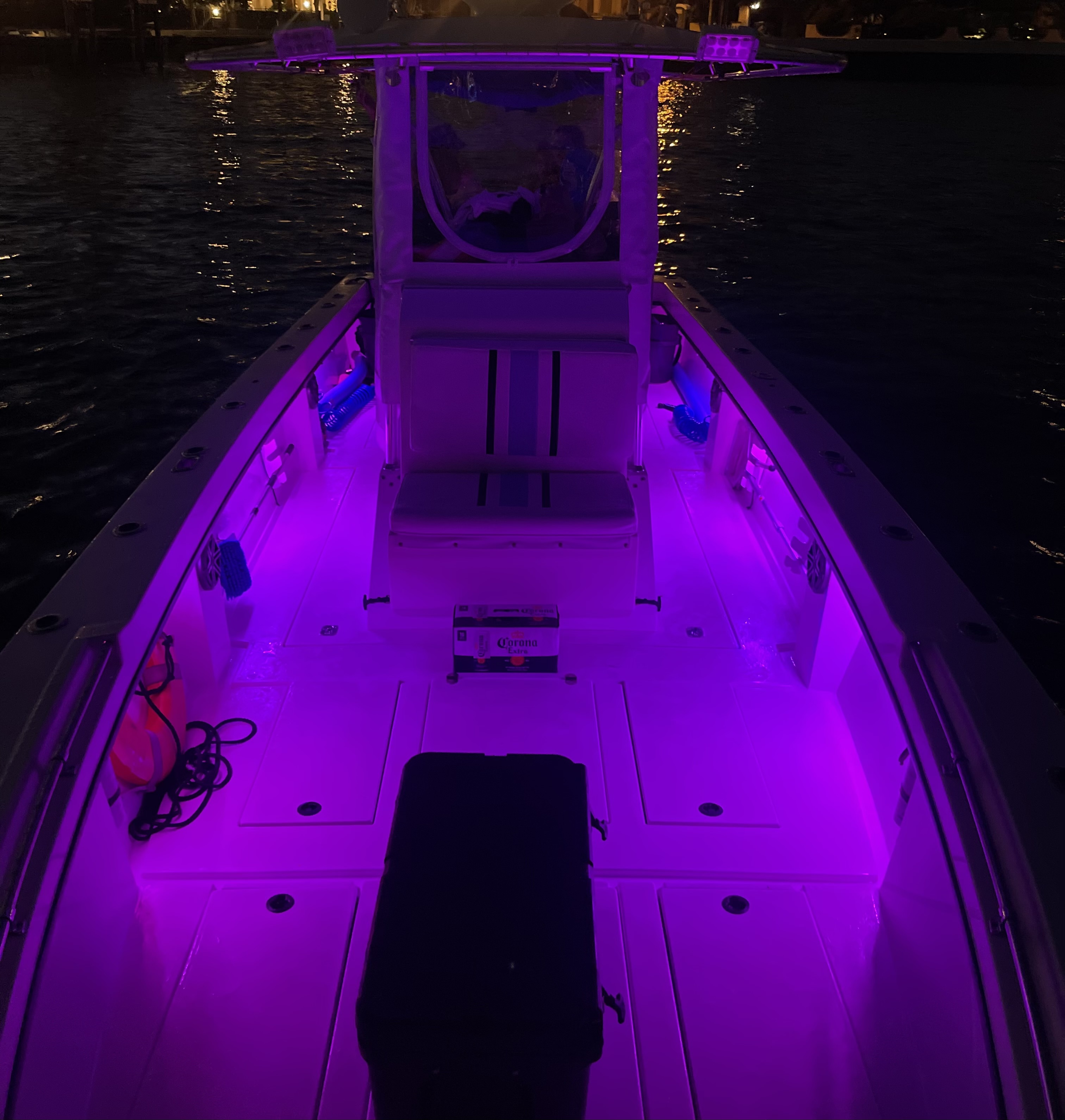  boat rentals Florida HOLLYWOOD Florida  Whitewater 28 whitewater center console 2001 28 