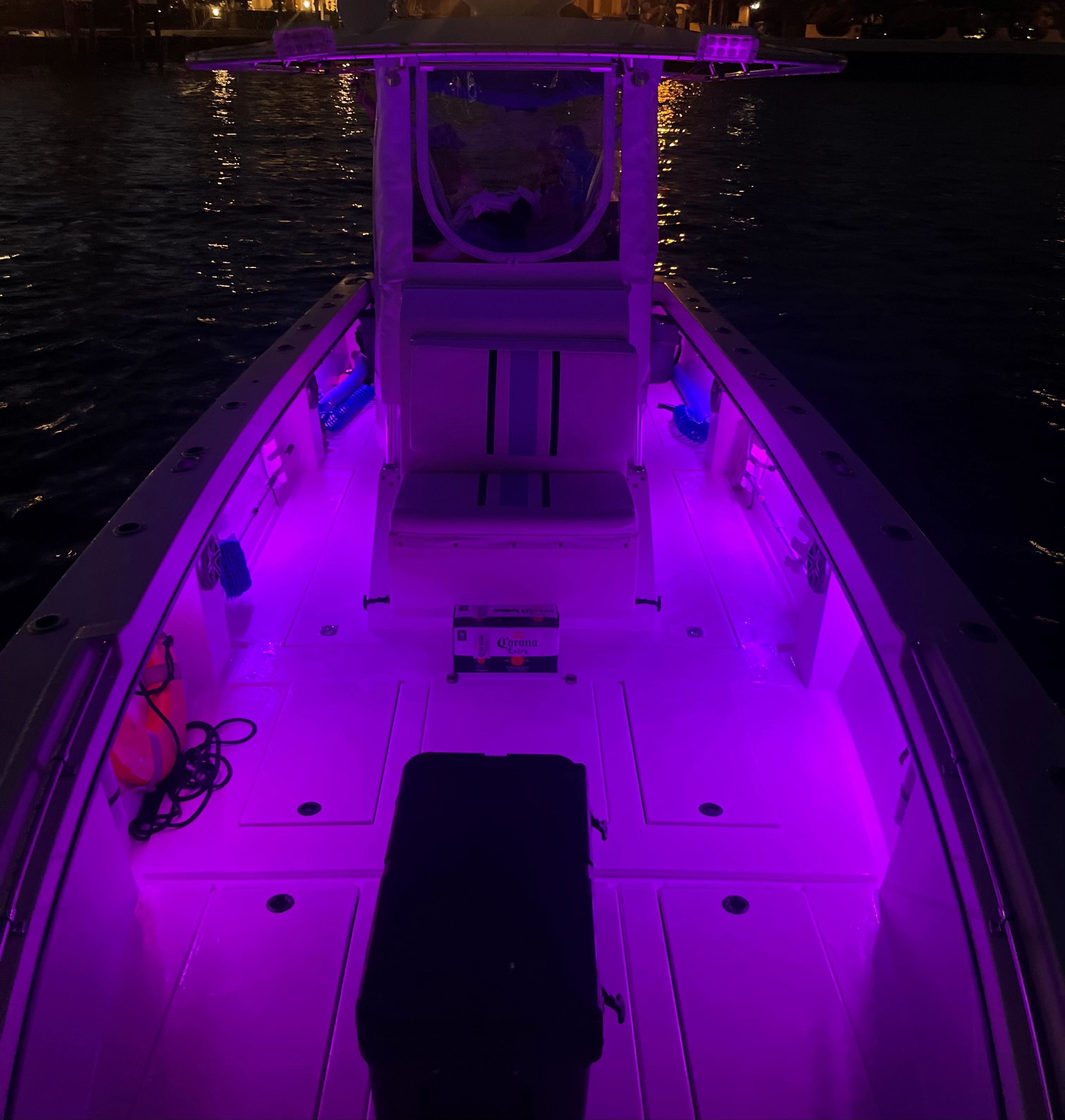  boat rentals Florida HOLLYWOOD Florida  Whitewater 28 whitewater center console 2001 28 