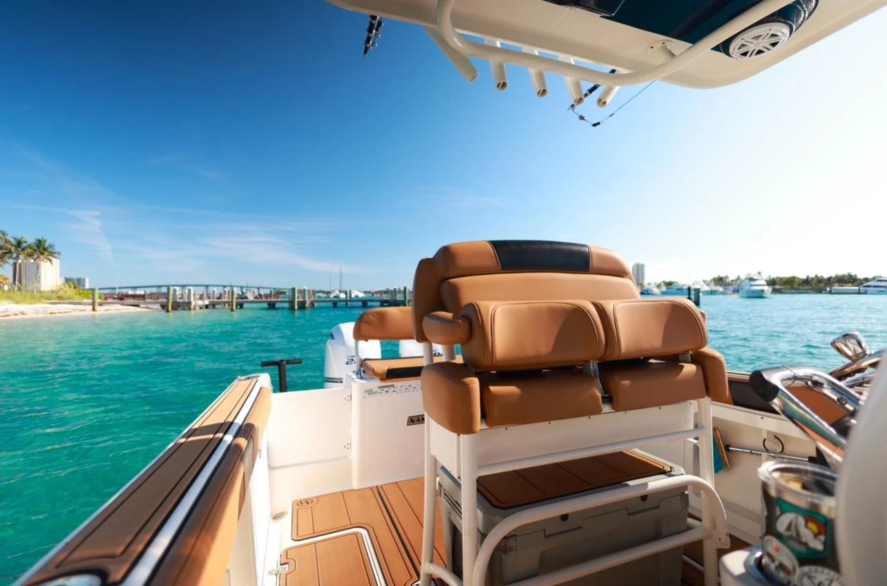   boat rentals Florida Lake Park Florida  Century 2800 2025 28 