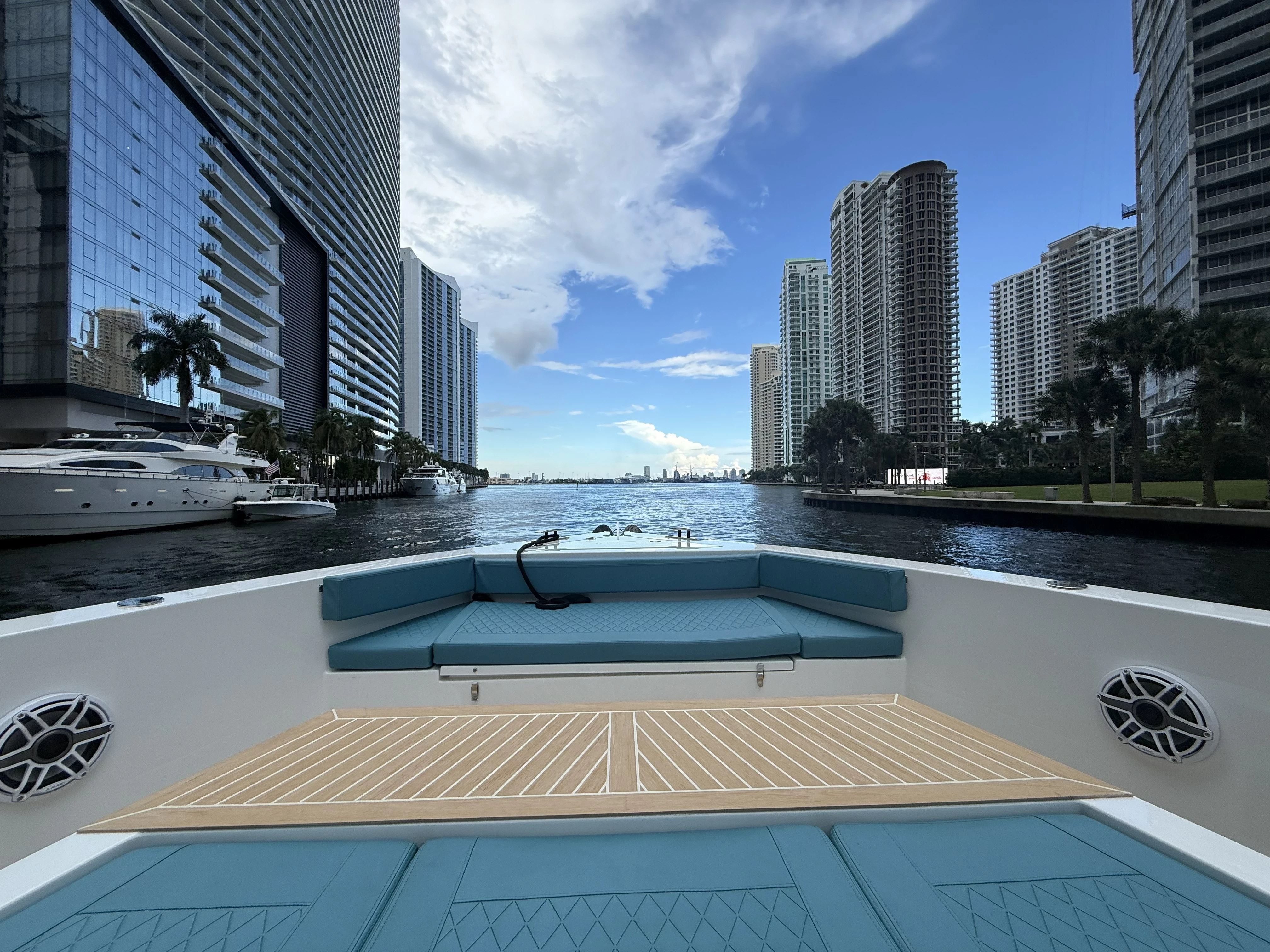   boat rentals Florida Loxahatchee Florida  D’Antonio D50 2025 50 