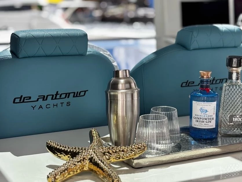   boat rentals Florida Loxahatchee Florida  D’Antonio D50 2025 50 