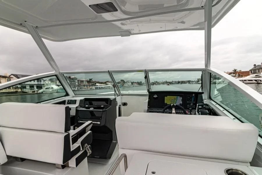   boat rentals Florida Loxahatchee Florida  Blackfin 272 DC 2020 27 