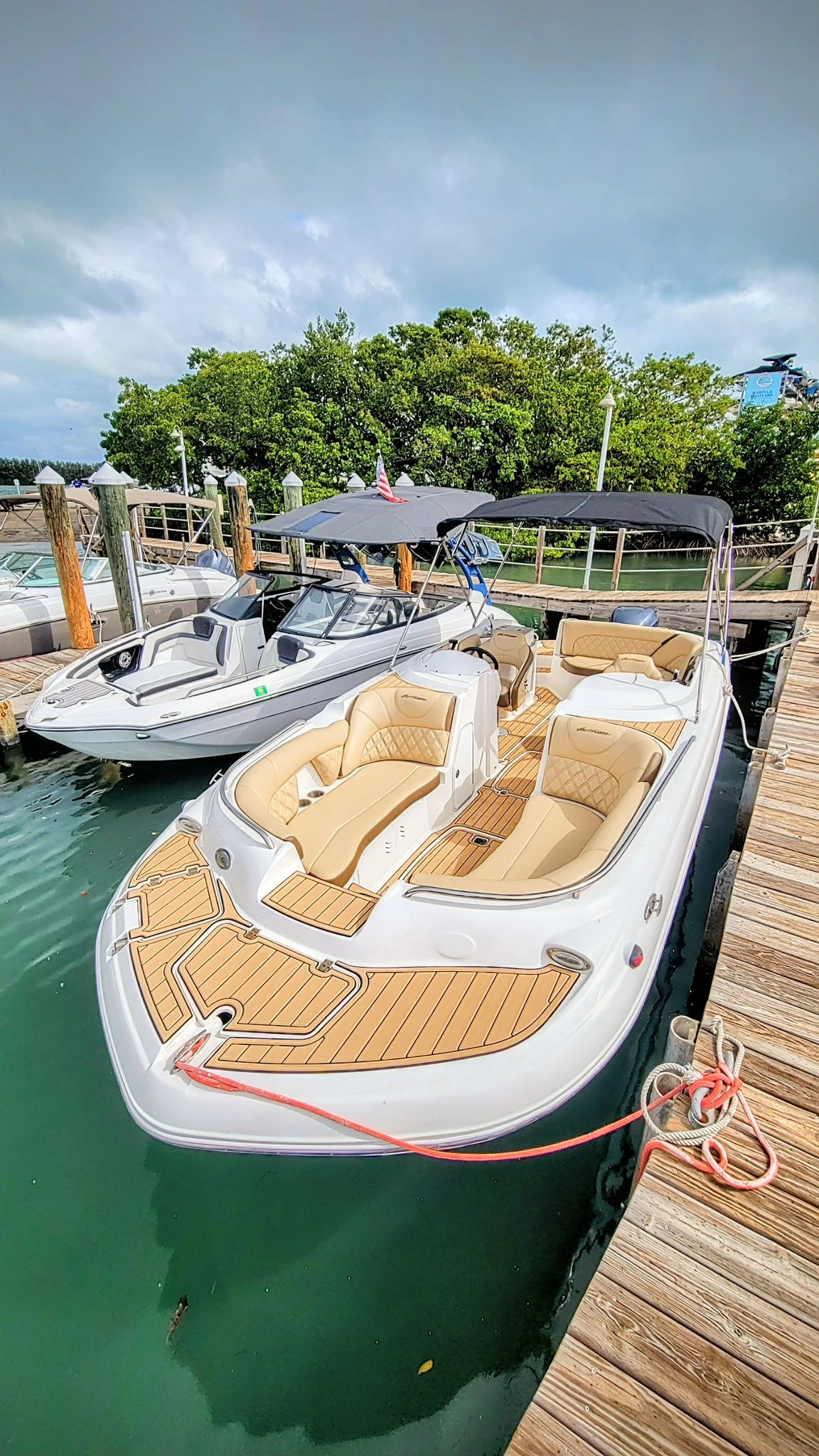  boat rentals Florida MIAMI Florida  Hurricane 2400SD 2012 24 