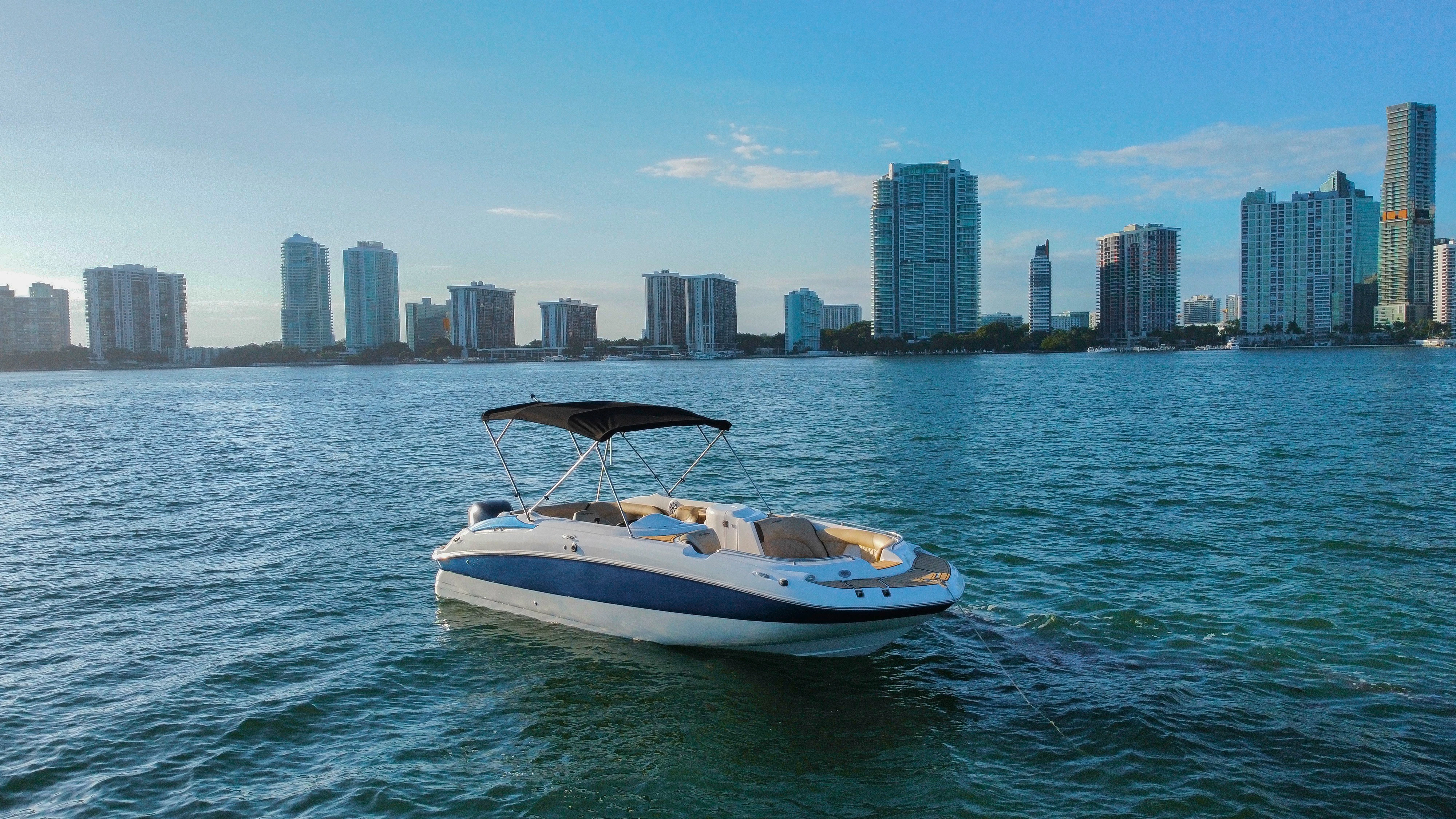  boat rentals Florida MIAMI Florida  Hurricane 2400SD 2012 24 