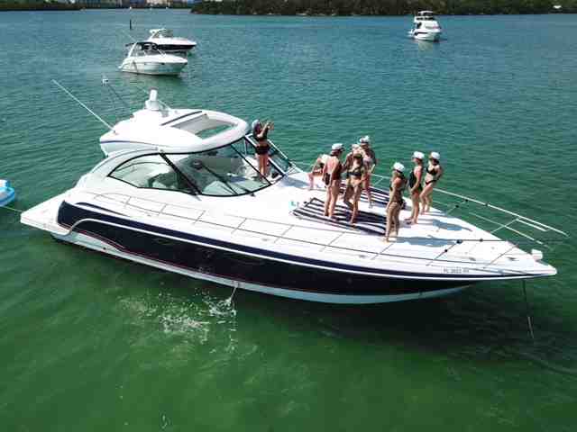 Matinique boat rentals Florida NORTH MIAMI BEACH Florida  Regal Commodore 2003 44 