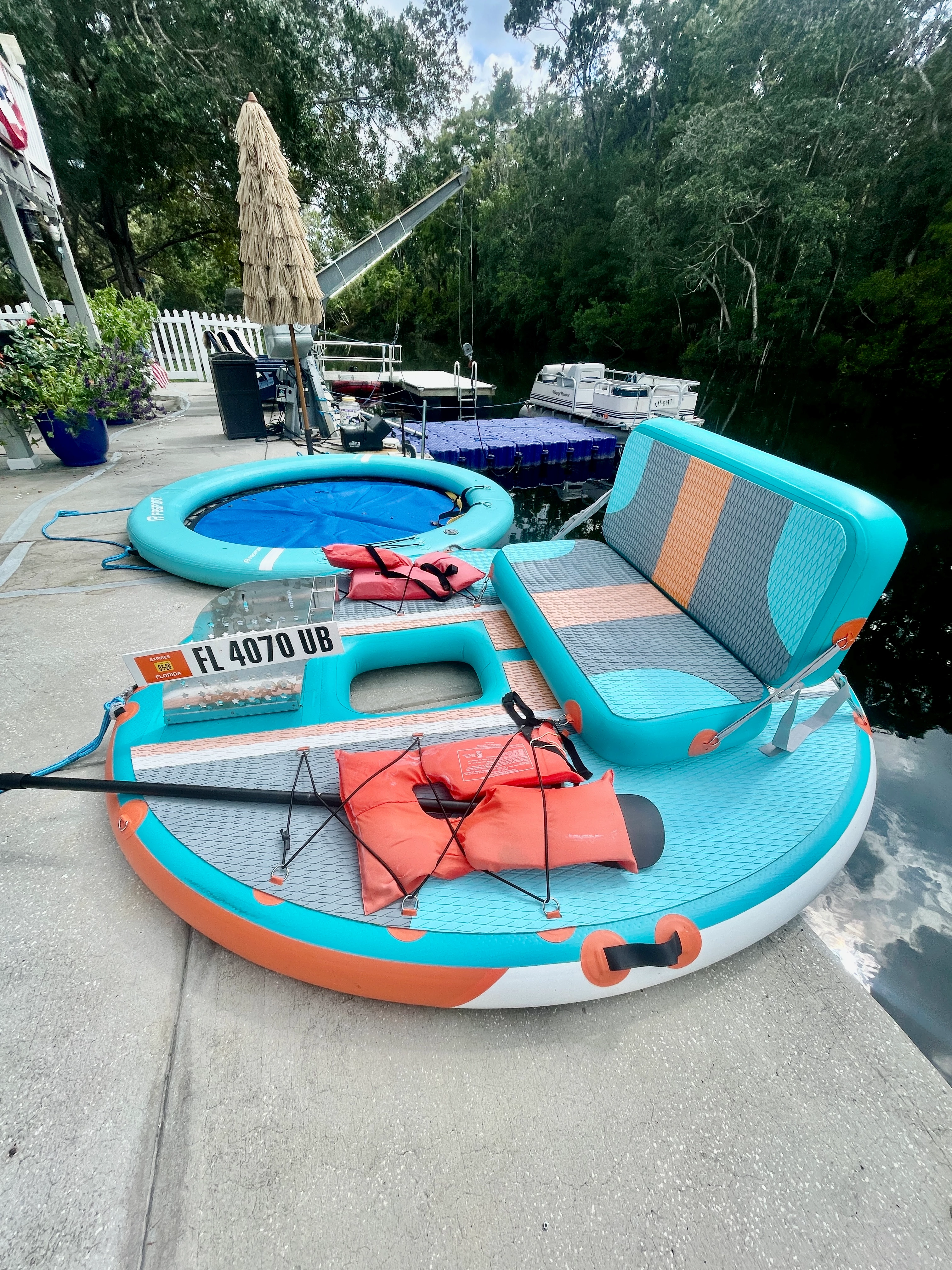 Round Roat boat rentals Florida Weeki Wachee Florida  shyni Round 2025 7.5 