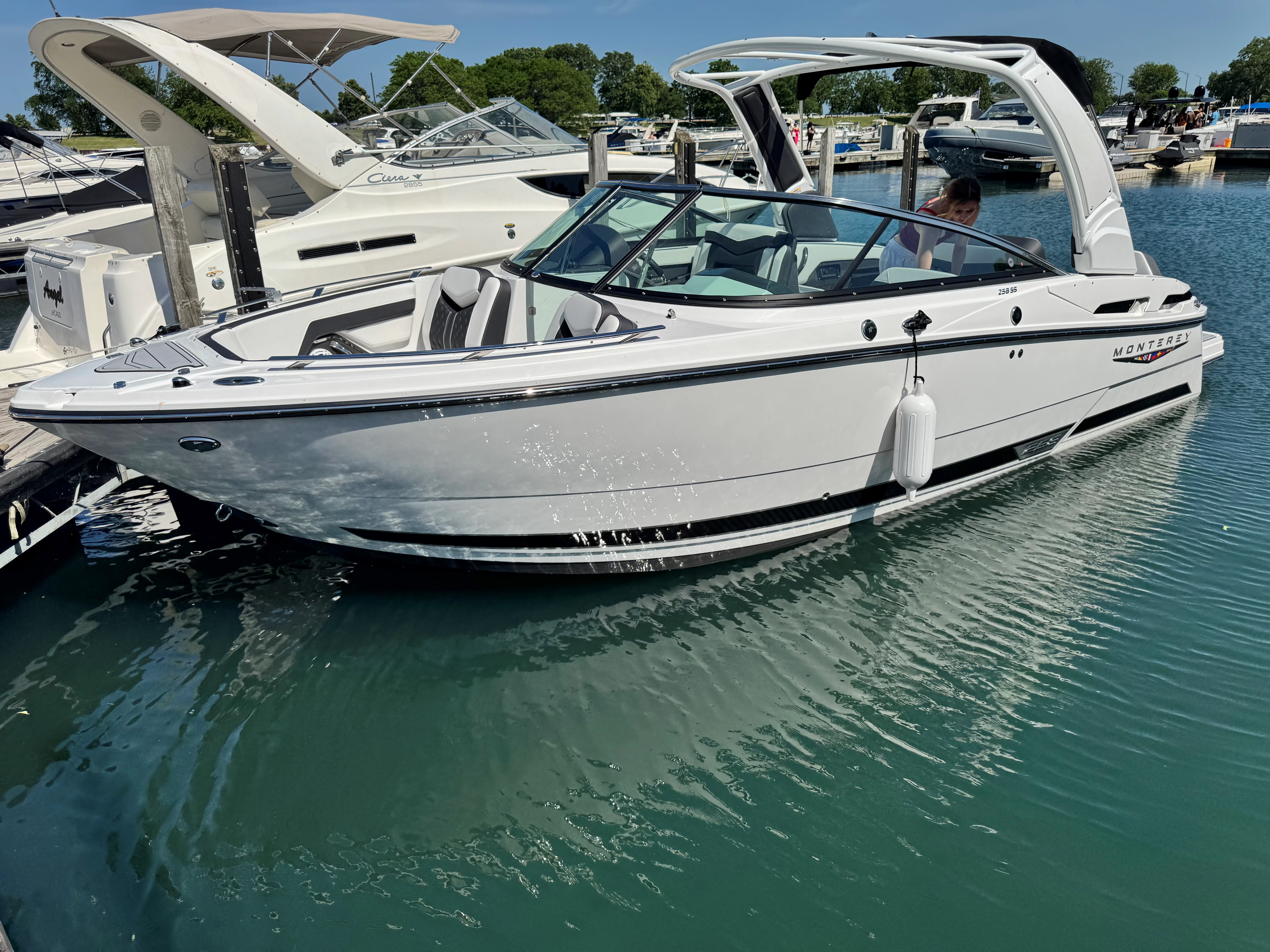  boat rentals Illinois CHICAGO Illinois  Monterey 258SS 2025 26 