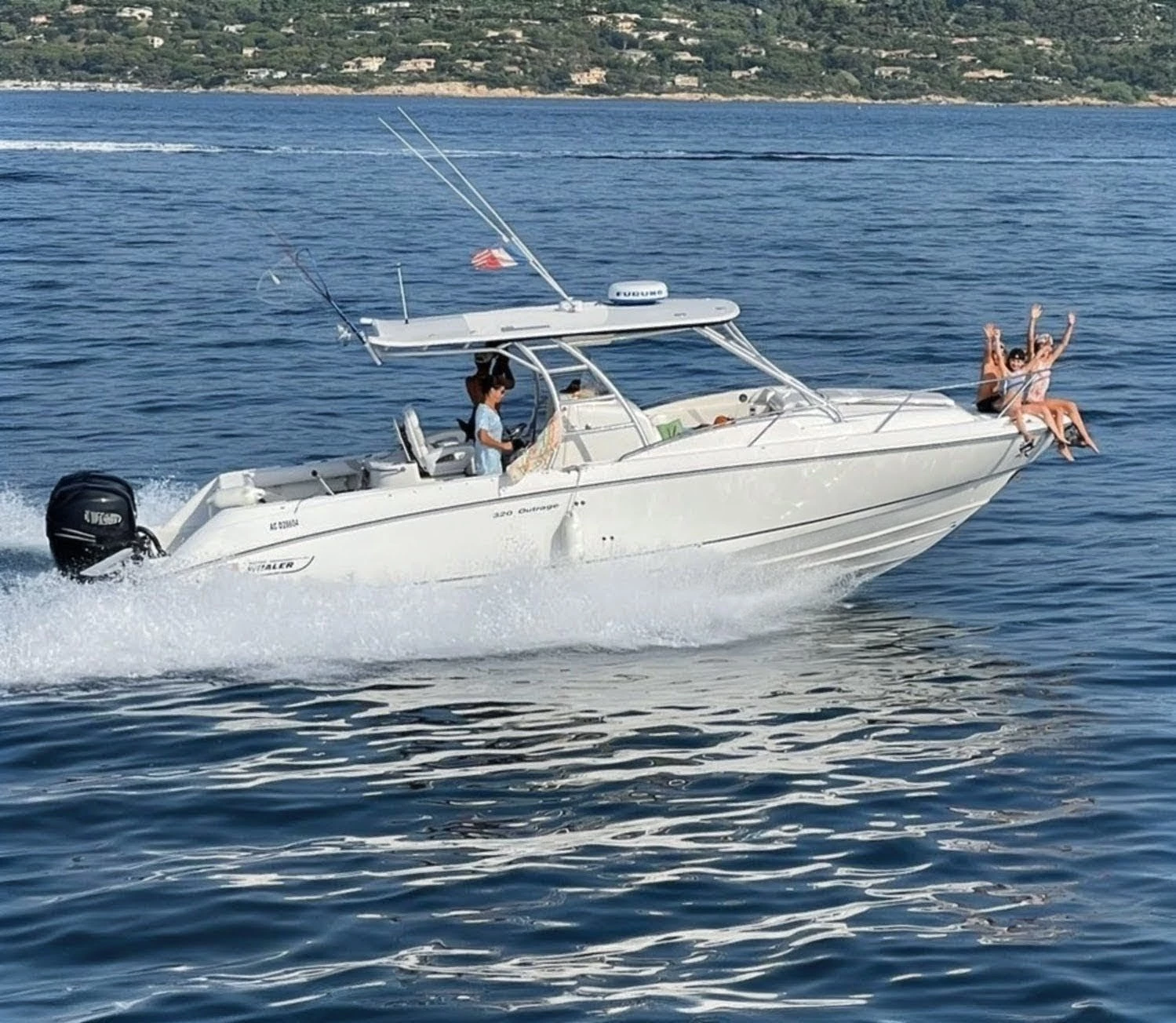  boat rentals  Tortola   Boston Whaler 320 Outrage 2007 32 