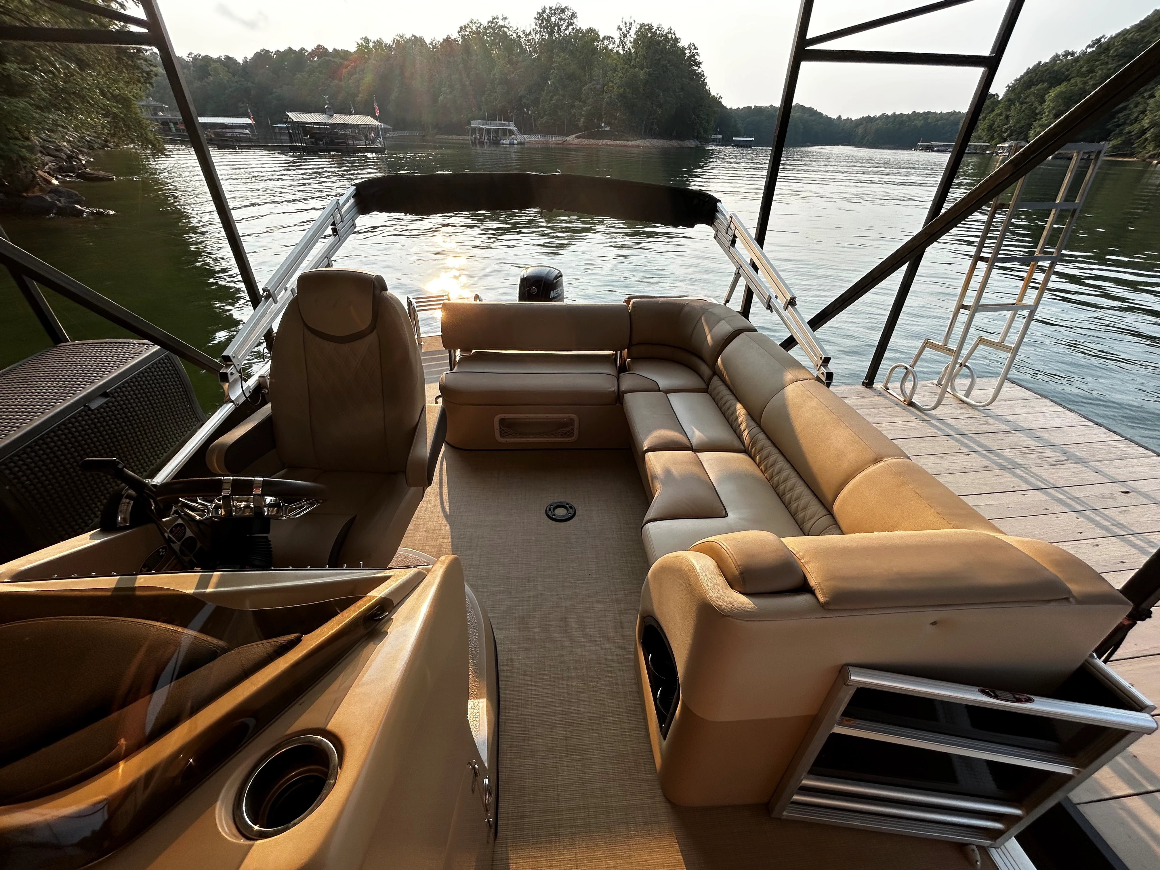  boat rentals South Carolina SENECA South Carolina  Harris Grand mariner 230 2019 24 