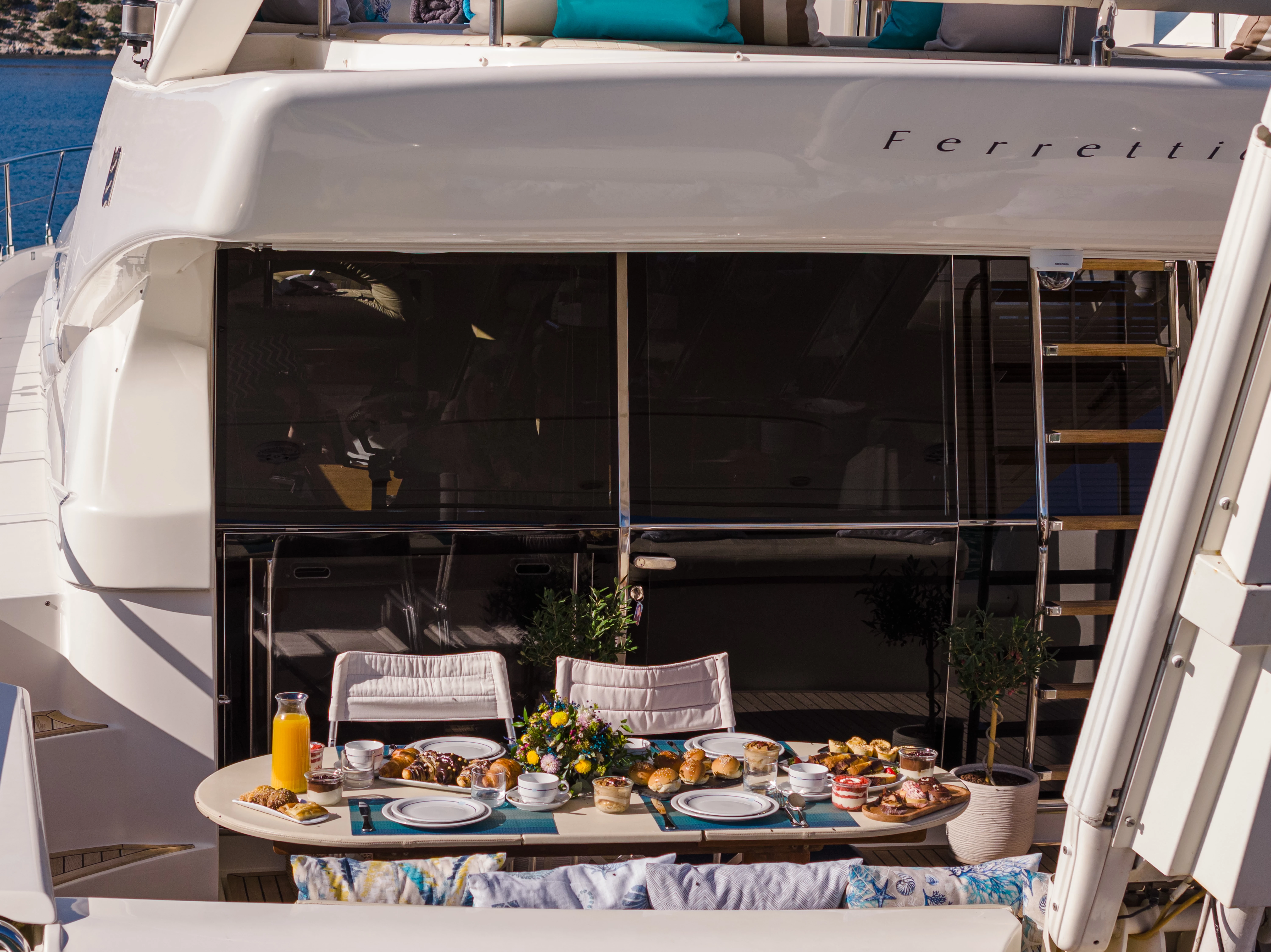  boat rentals Attica glyfada Attica   FERRETI 630 2001 28 