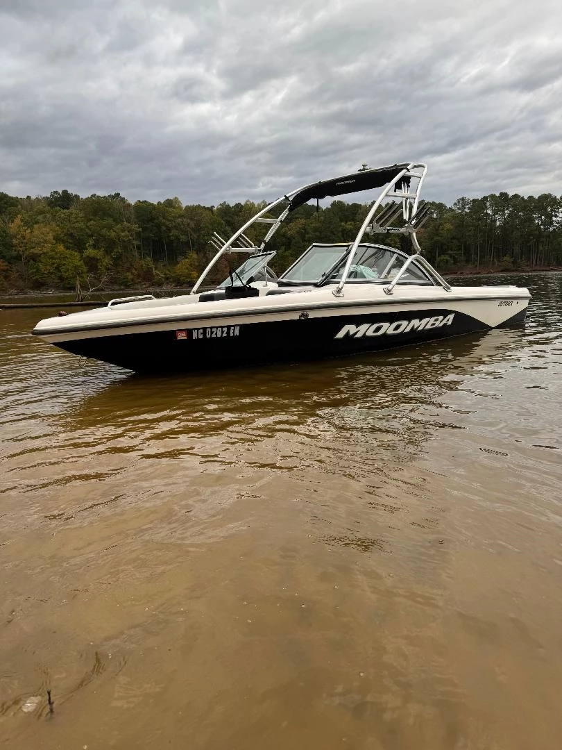  boat rentals North Carolina WAKE FOREST North Carolina  Moomba Outback 2008 21 