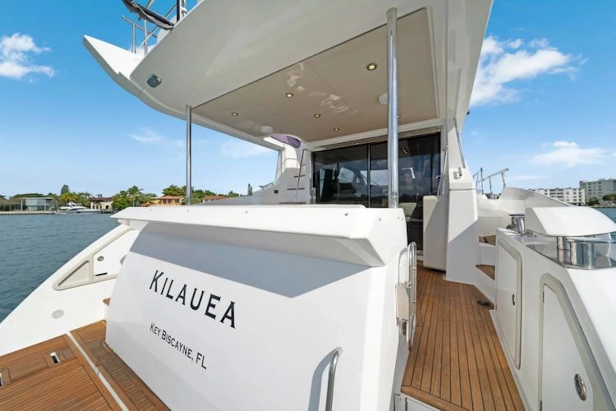   boat rentals Florida MIAMI Florida  Azimut 50 fly 2017 50 