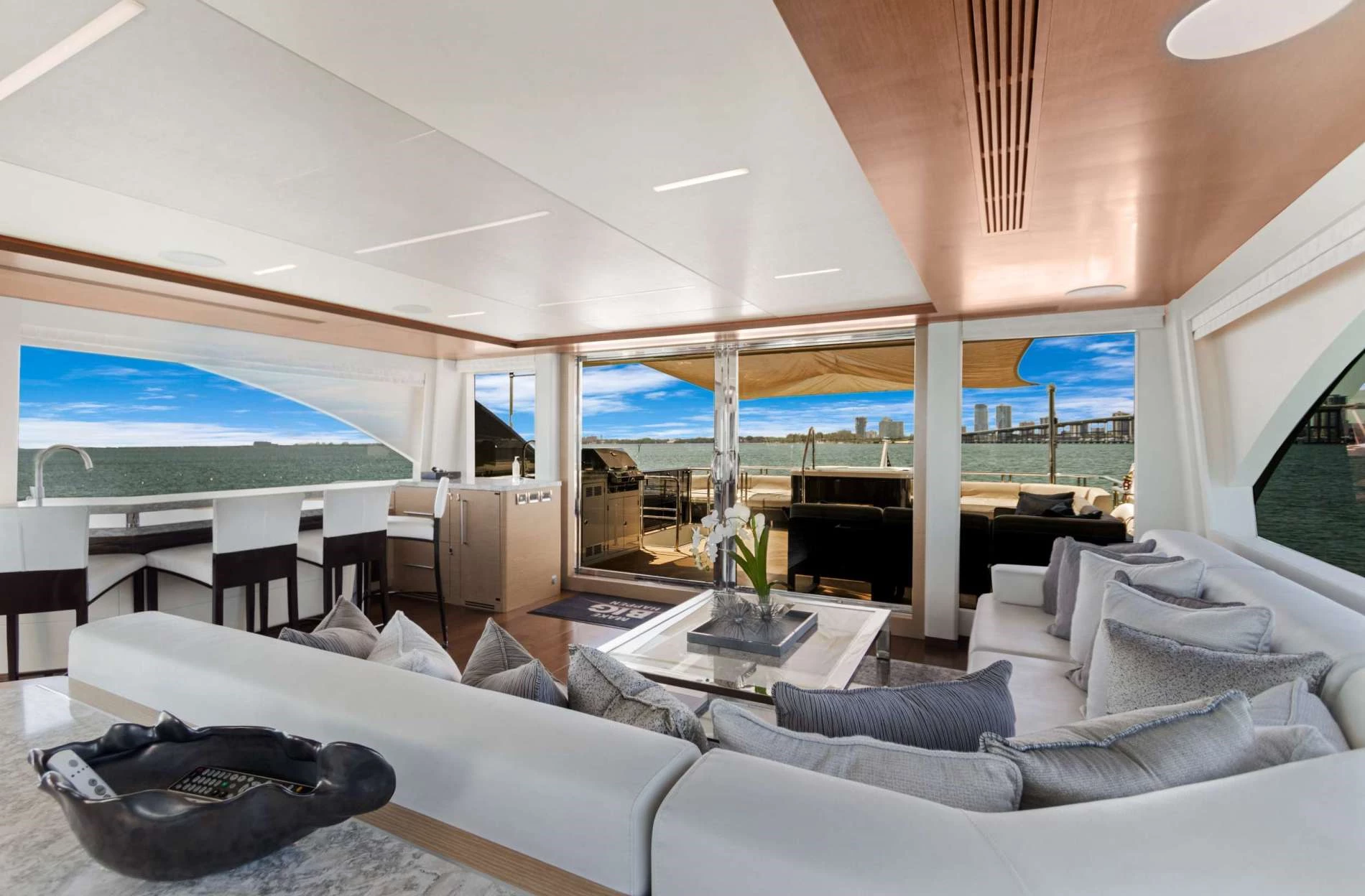  boat rentals Florida MIAMI Florida  Ocean Alexander 28R 2020 95 