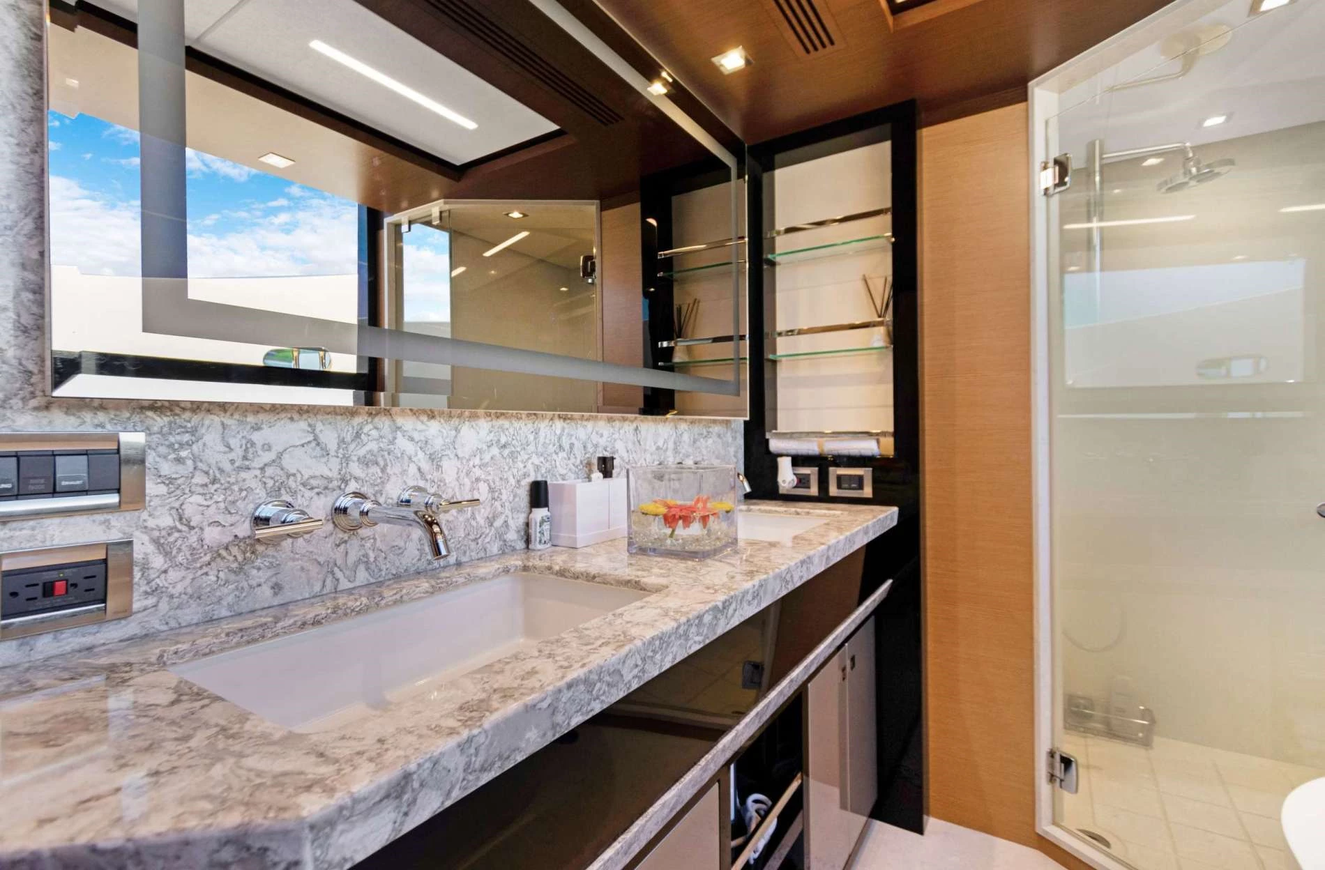  boat rentals Florida MIAMI Florida  Ocean Alexander 28R 2020 95 