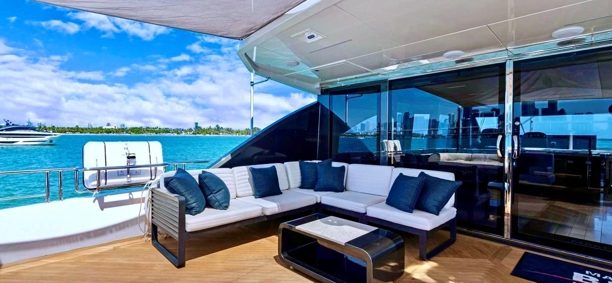   boat rentals Florida MIAMI Florida  Ocean Alexander 28R 2020 95 