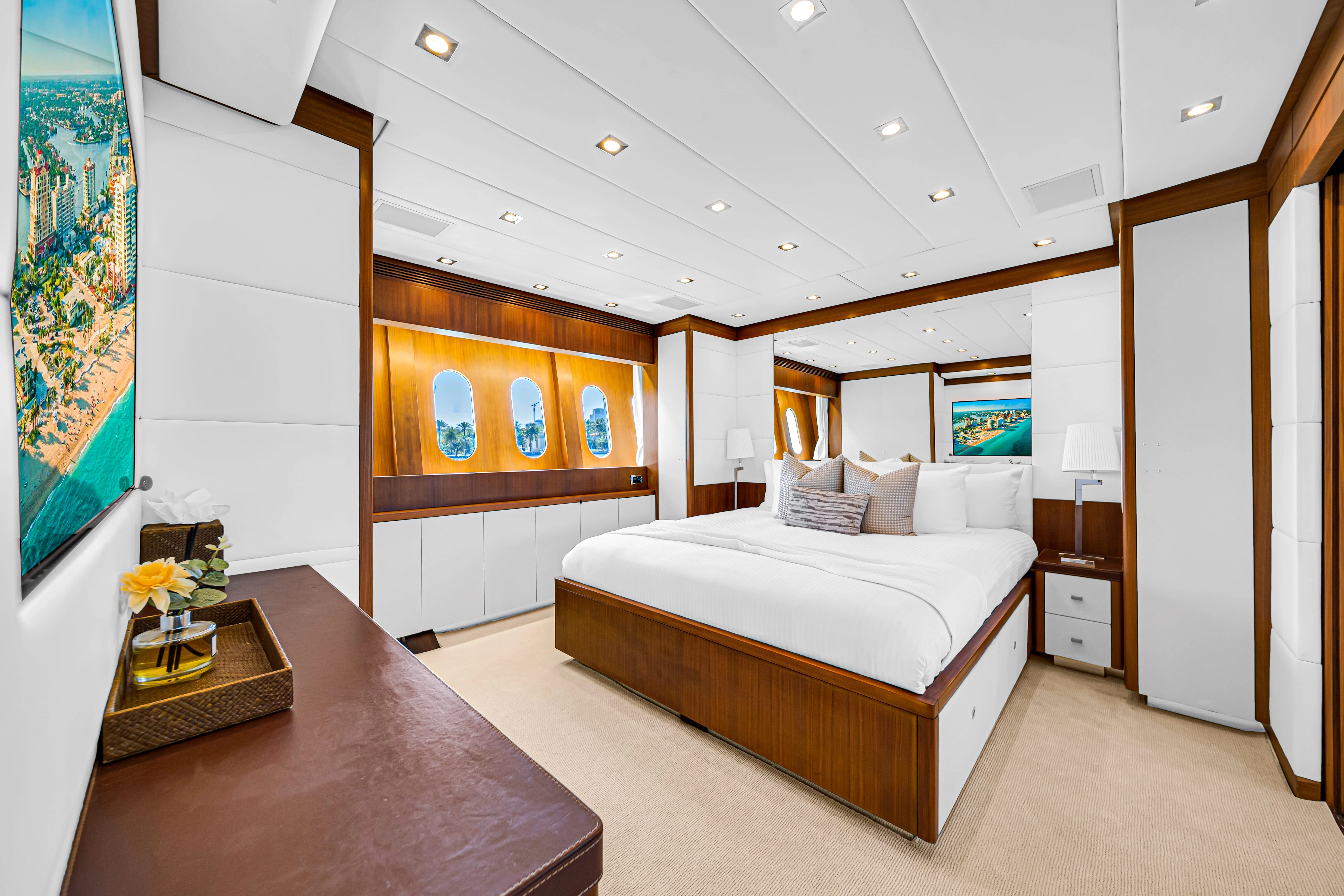  boat rentals Florida MIAMI BEACH Florida  Leopard Leopard 105 2007 105 