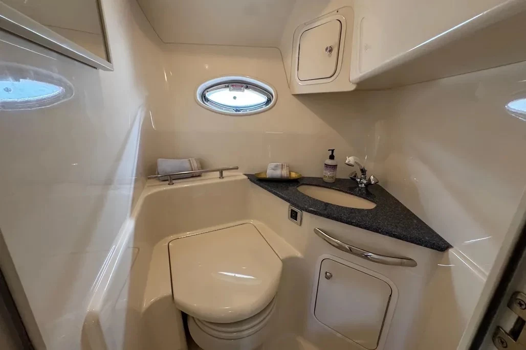   boat rentals Florida KEY WEST Florida  SeaRay Sundancer 420 2004 46 